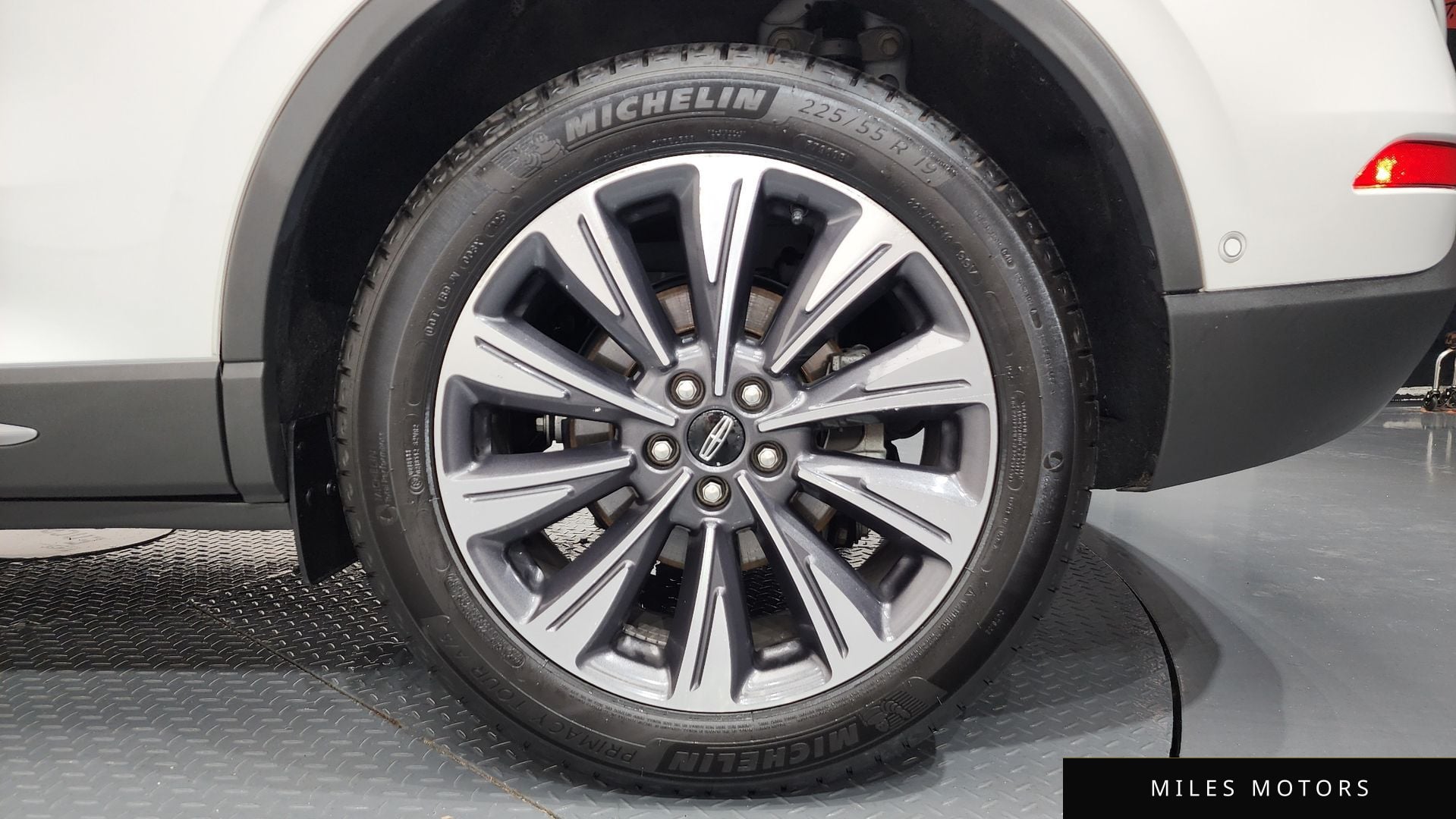 Lincoln Corsair 2020 — миниатюра 7