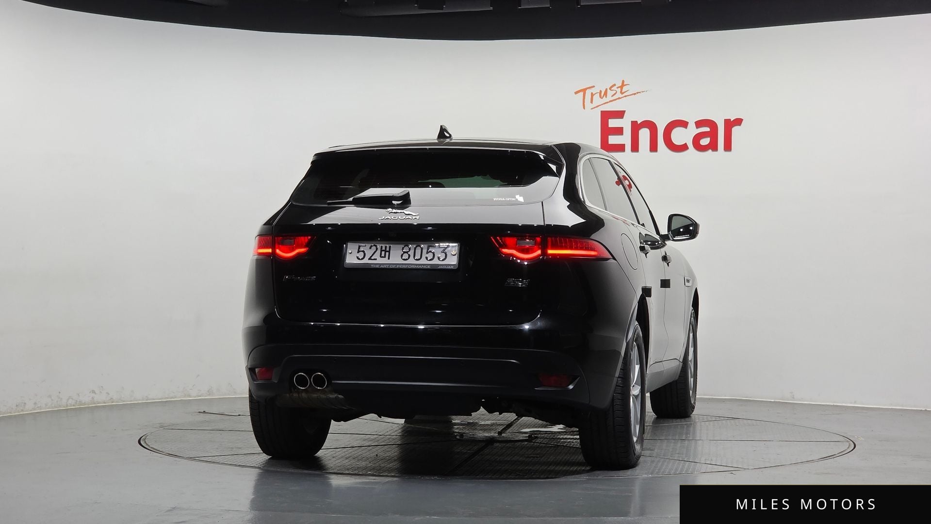 Jaguar F-PACE 2018 — миниатюра 4