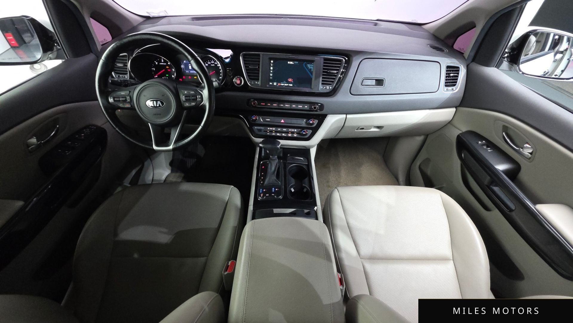 Kia Canival 2017 — миниатюра 10