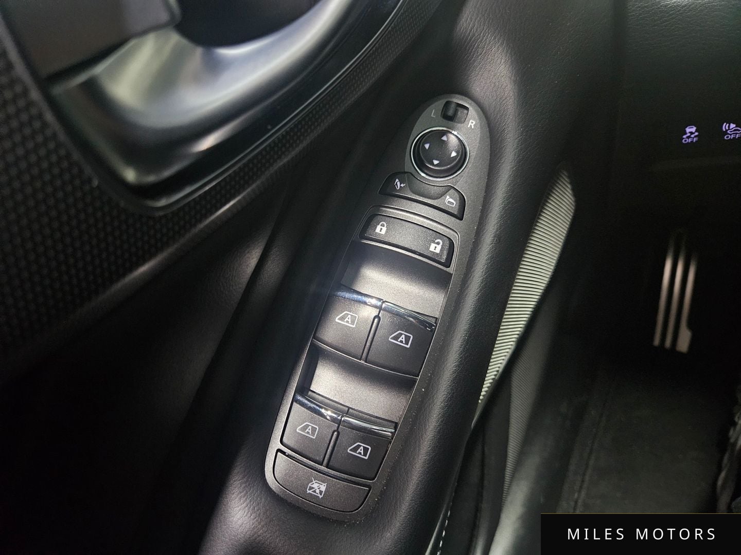 Infiniti Q50 2018 — миниатюра 10