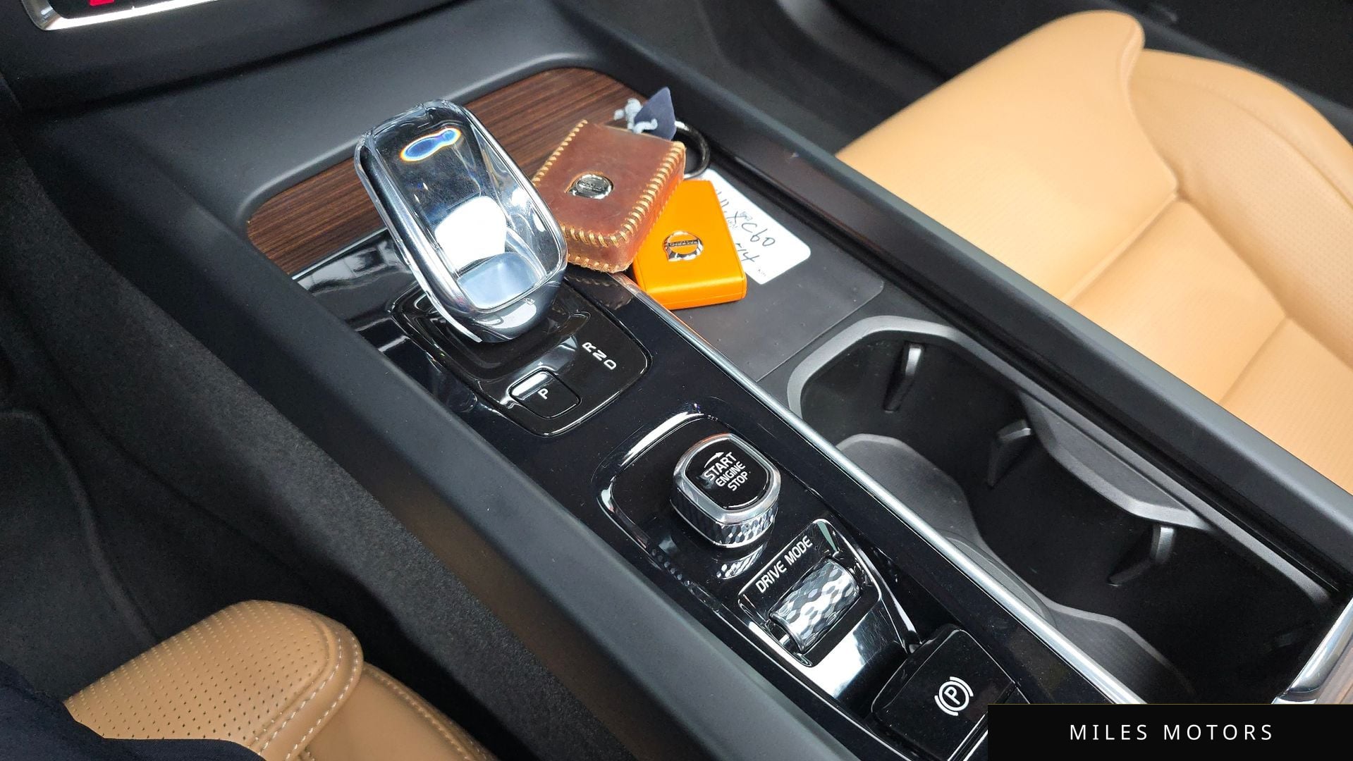 Volvo XC60 2021 — миниатюра 11
