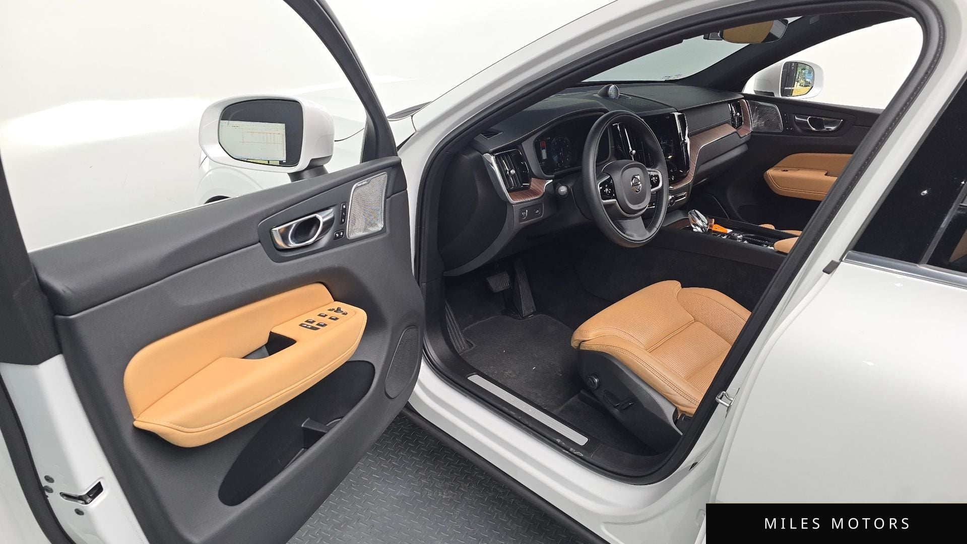 Volvo XC60 2021 — миниатюра 12