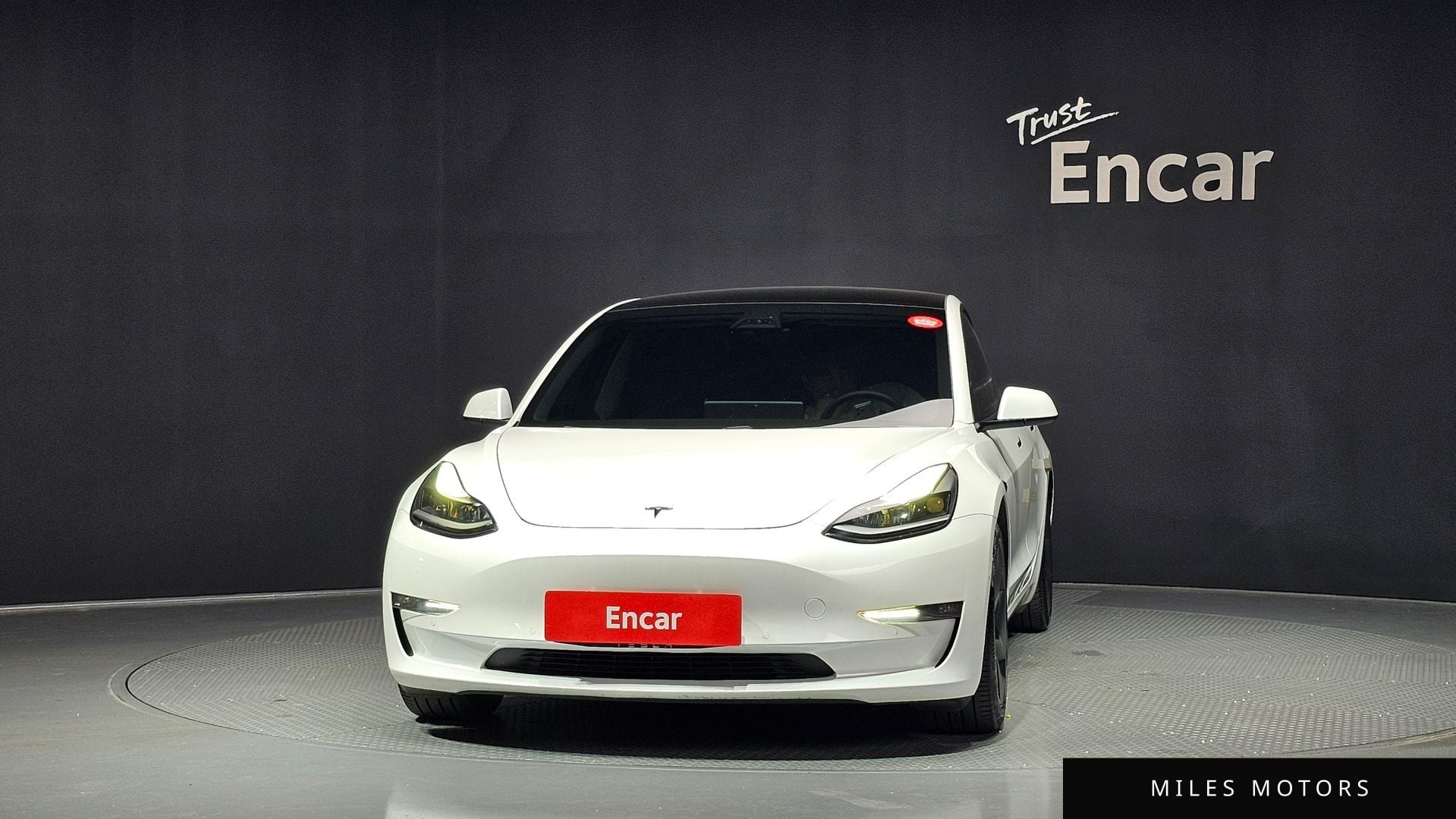 Tesla Model 3 2021 — миниатюра 3