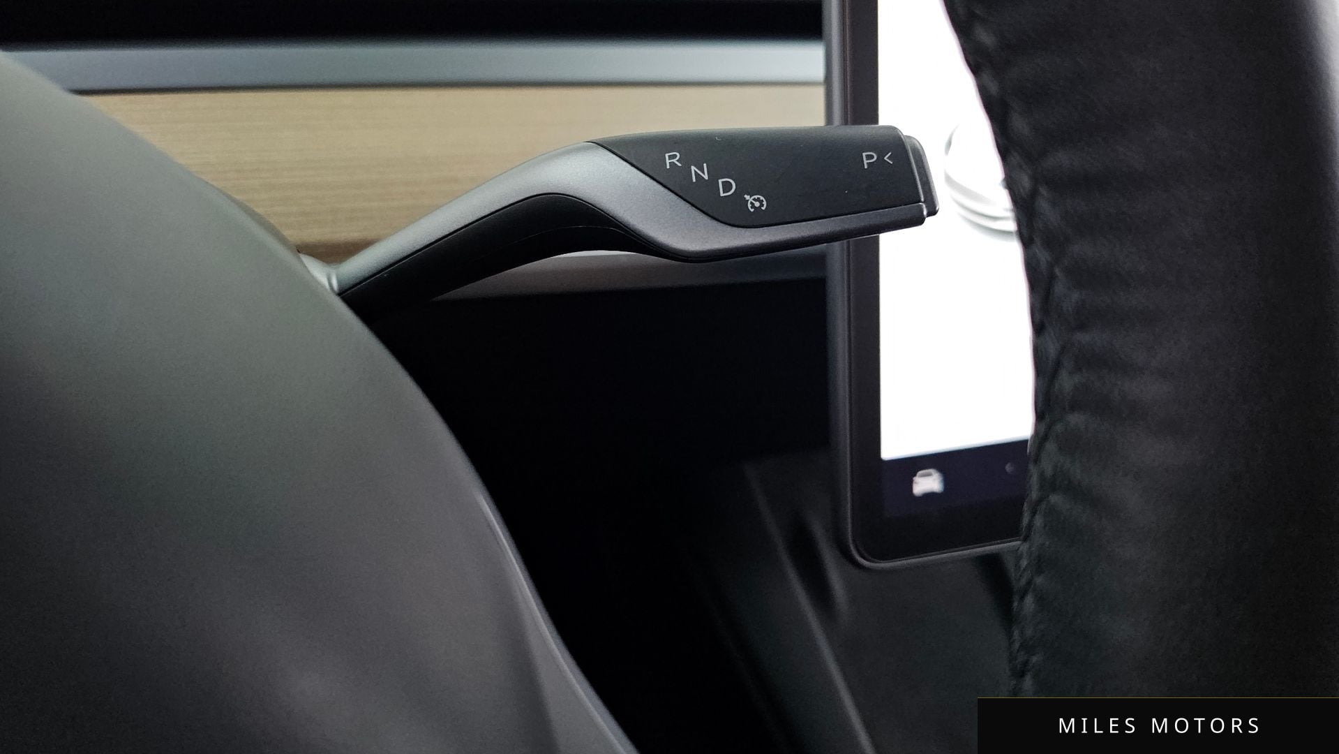 Tesla Model 3 2021 — миниатюра 9