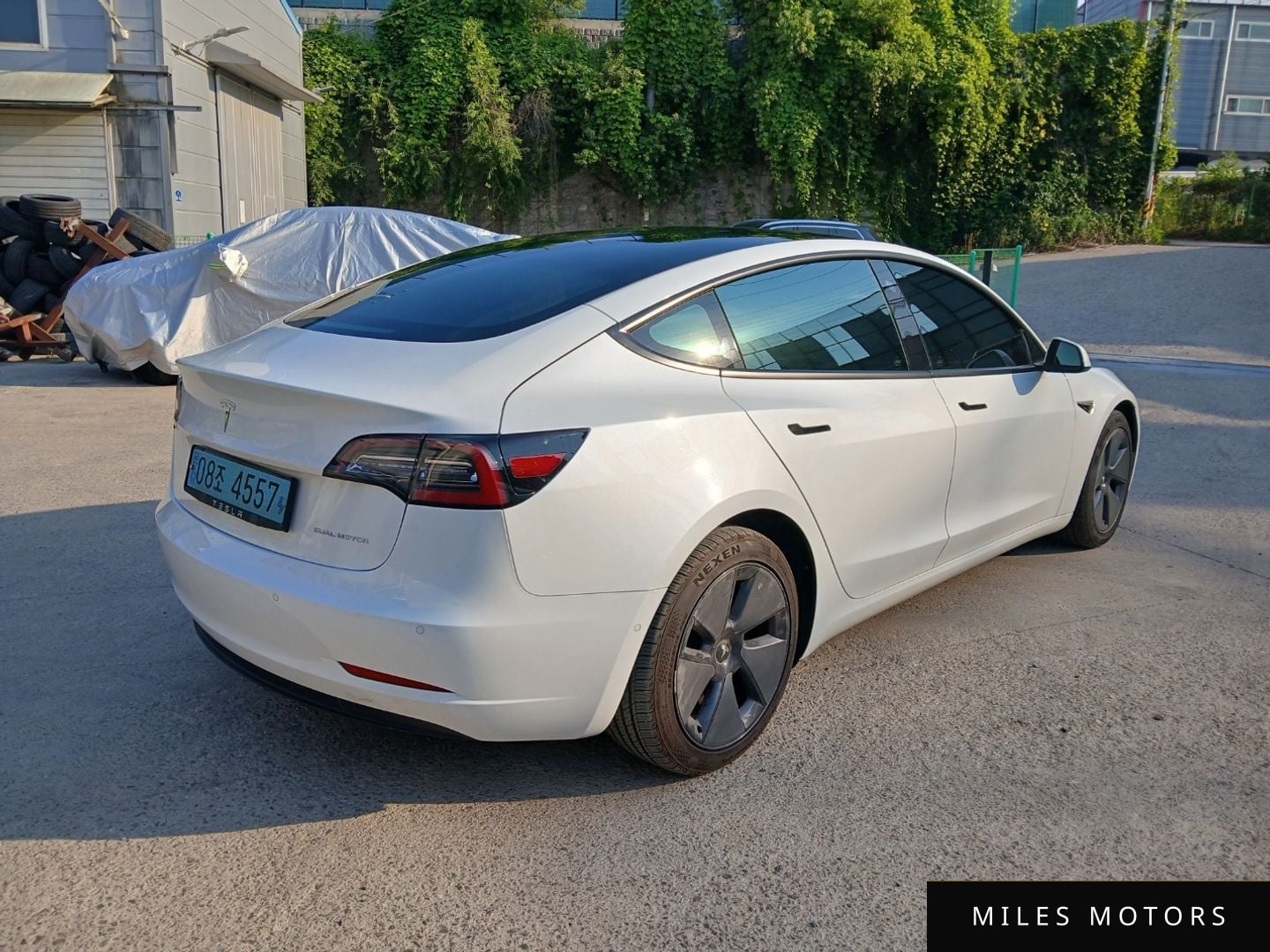 Tesla Model 3 2022 — миниатюра 3