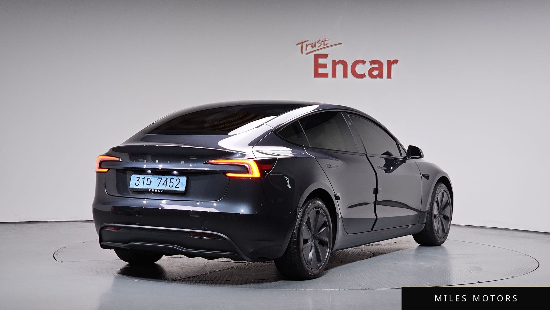 Tesla Model 3 2025 — фото 1 из 12