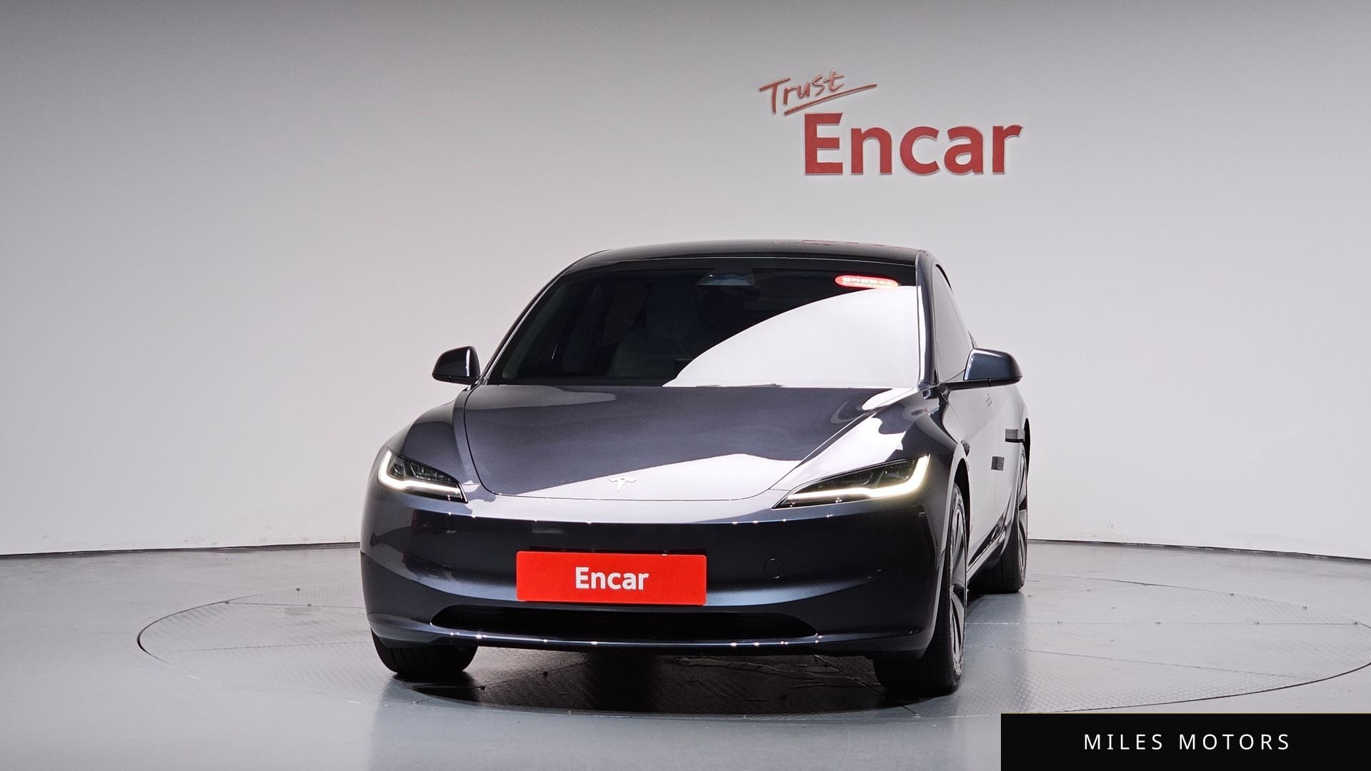 Tesla Model 3 2025 — миниатюра 2