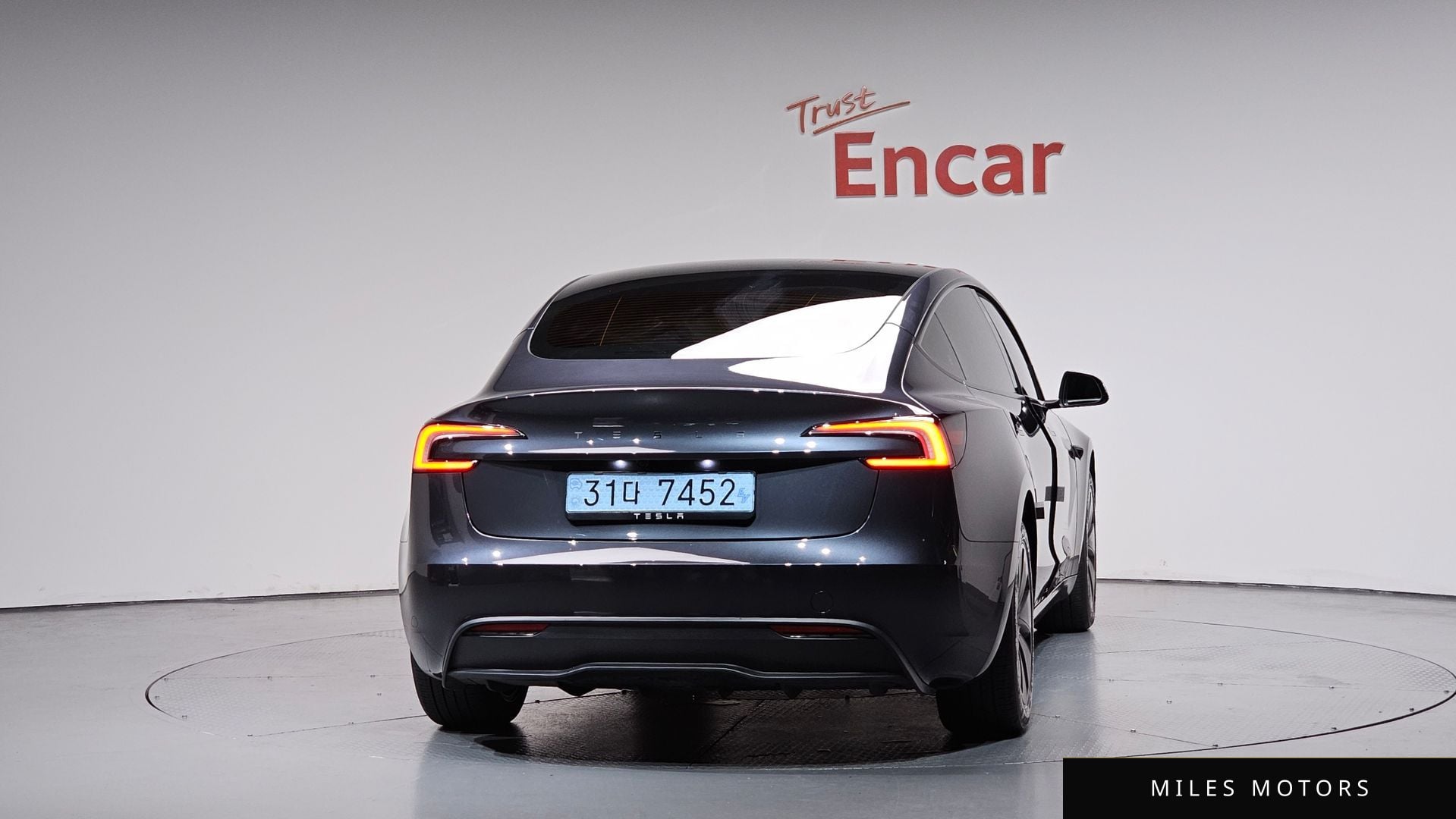 Tesla Model 3 2025 — миниатюра 3
