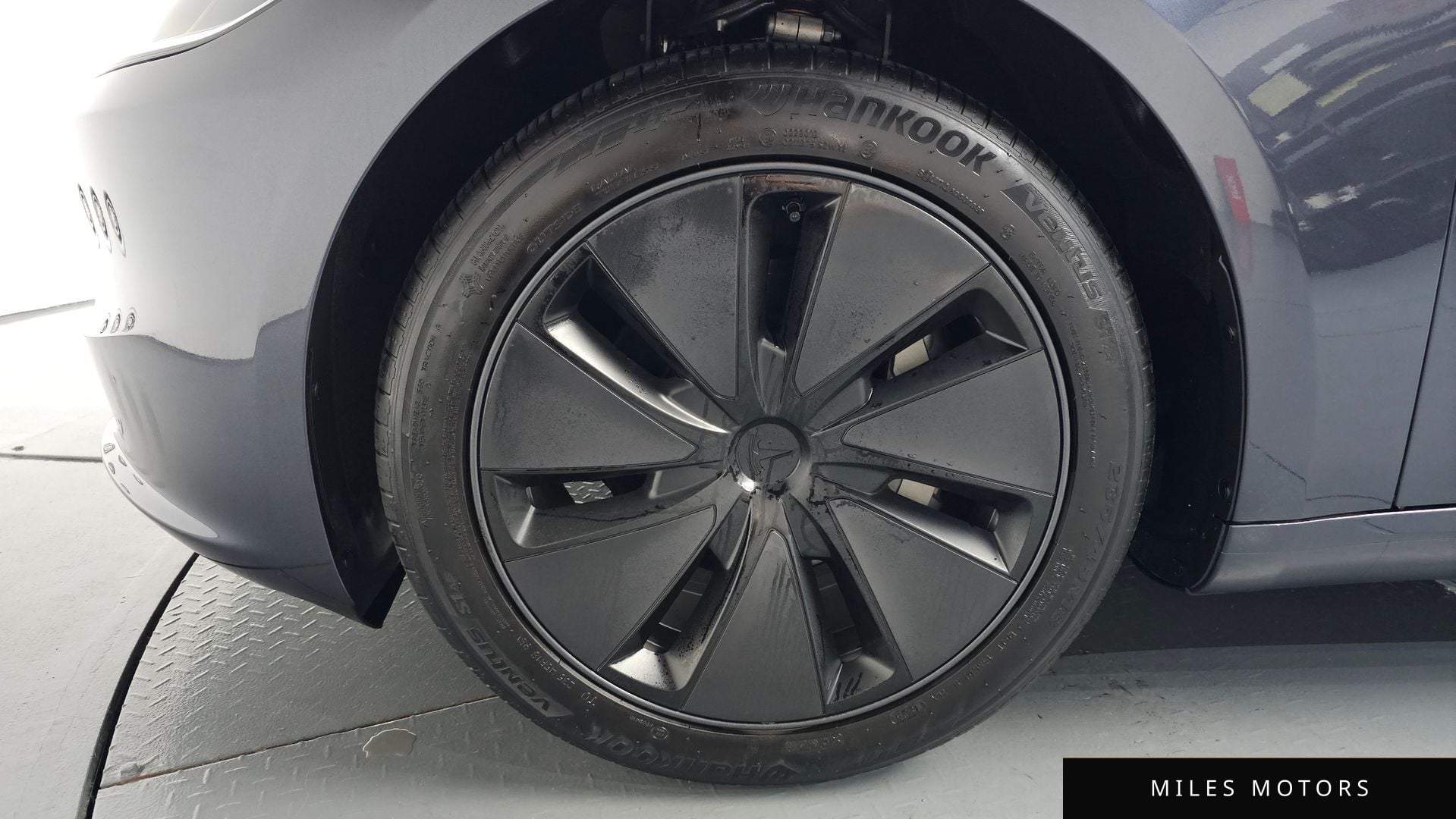 Tesla Model 3 2025 — миниатюра 4