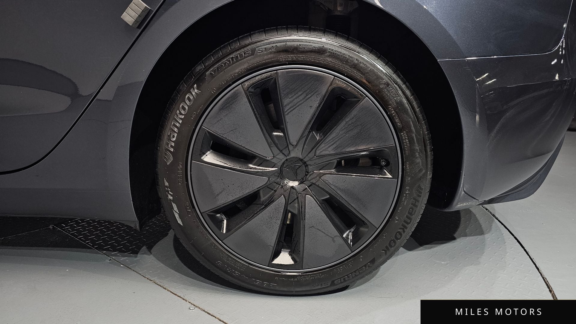 Tesla Model 3 2025 — миниатюра 6