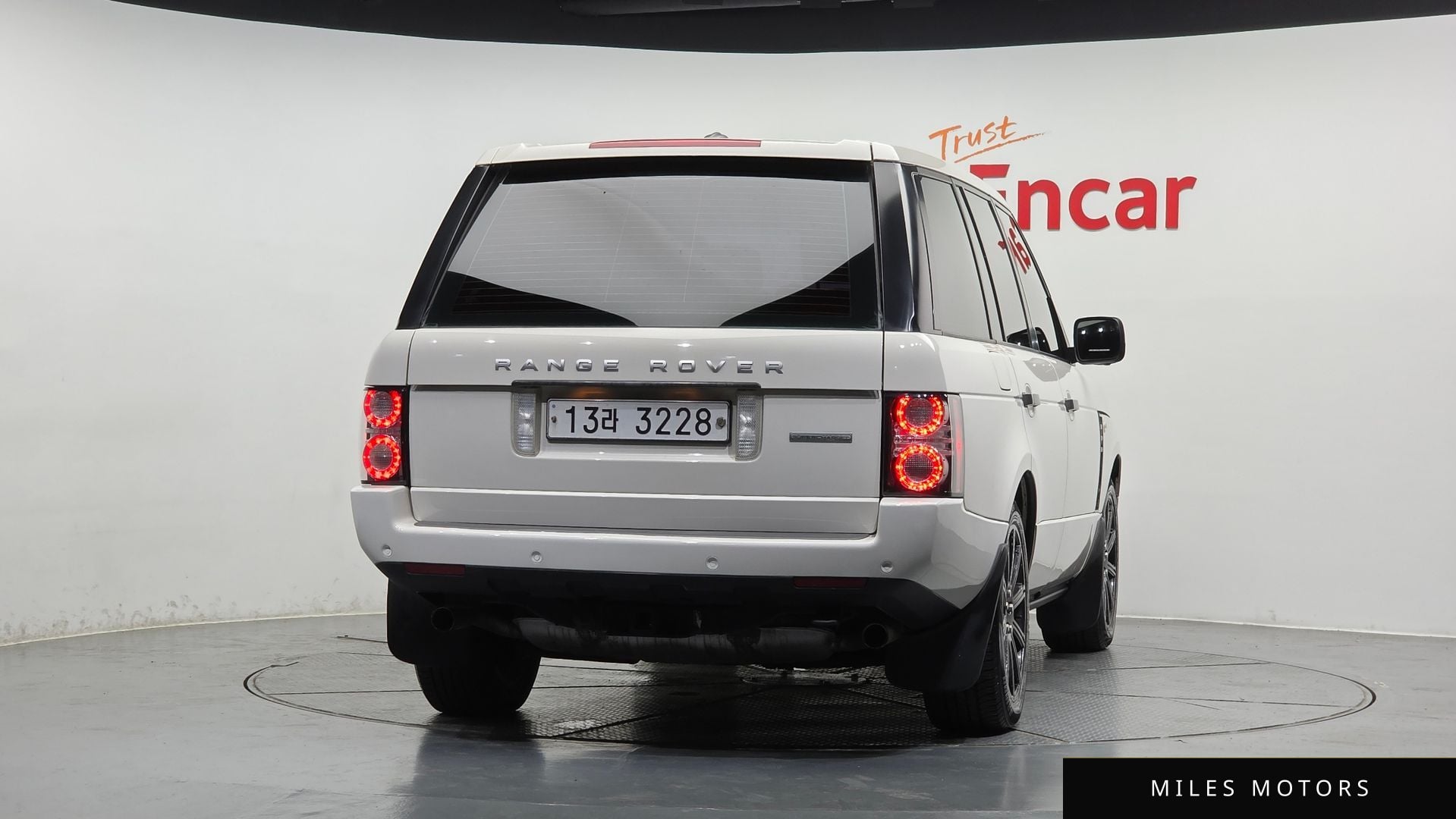 Land Rover Range Rover 2010 — миниатюра 4