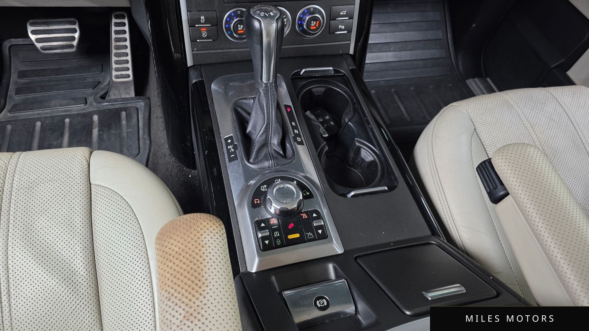 Land Rover Range Rover 2010 — миниатюра 9
