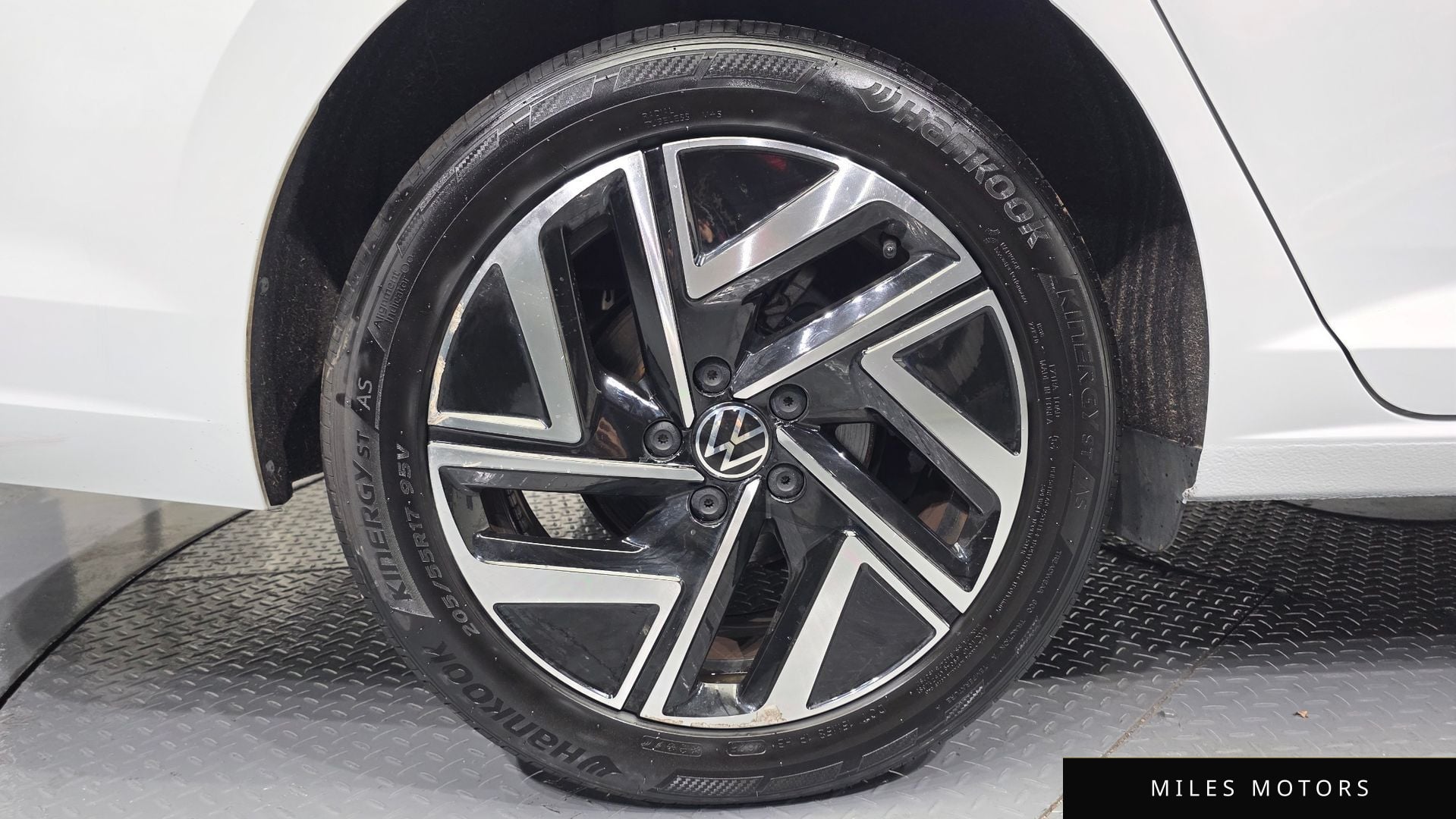 Volkswagen Jetta 2023 — миниатюра 5