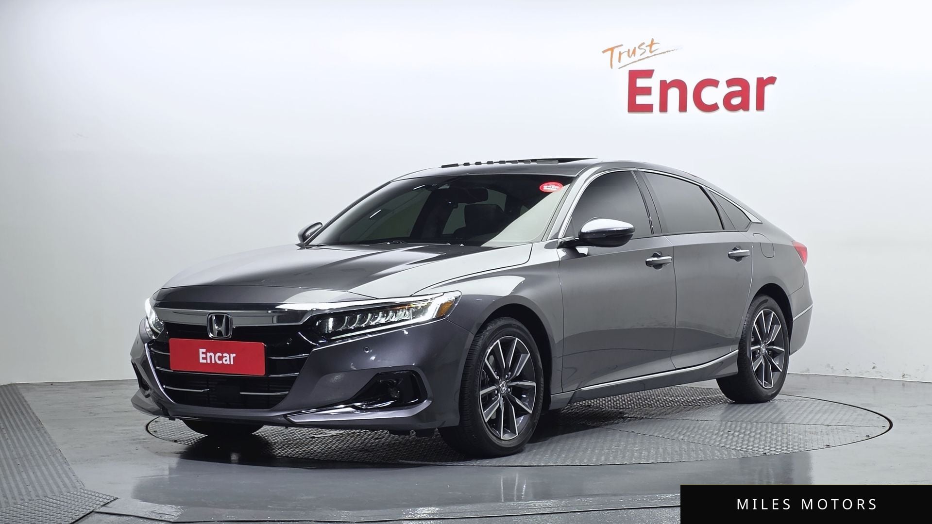 Honda Accord 2021 — фото 1 из 12