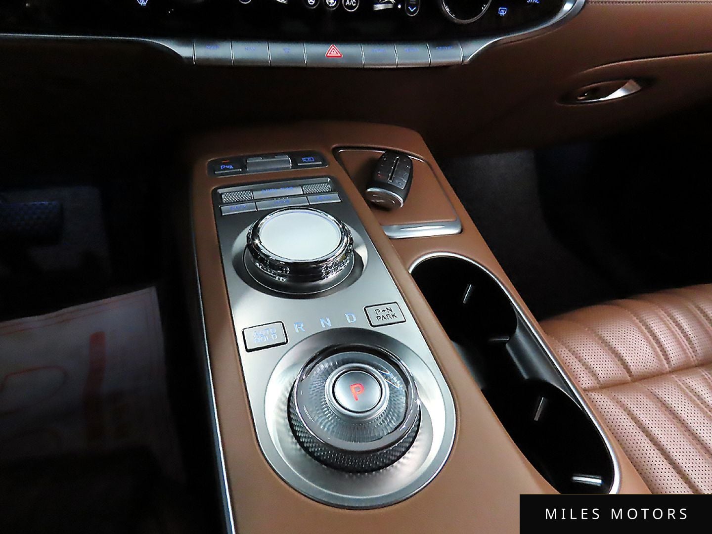 Genesis GV70 2021 — миниатюра 9