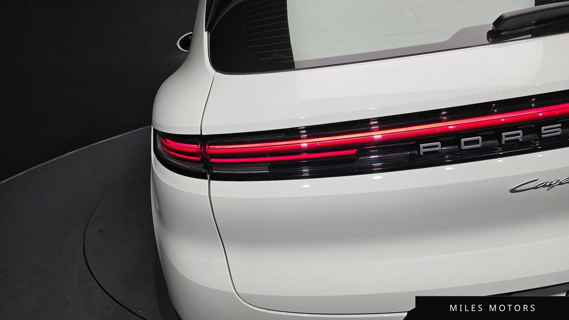 Porsche Cayenne 2024 — миниатюра 8