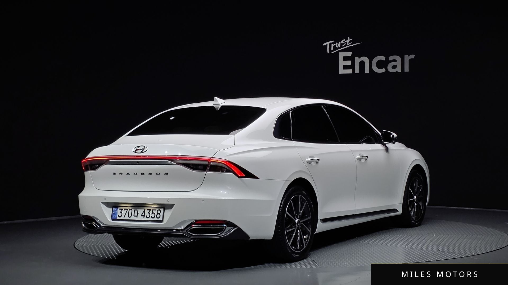 Hyundai Grandeur 2022 — миниатюра 2