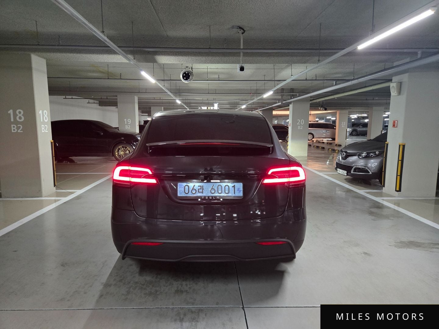 Tesla Model X 2026 — миниатюра 8