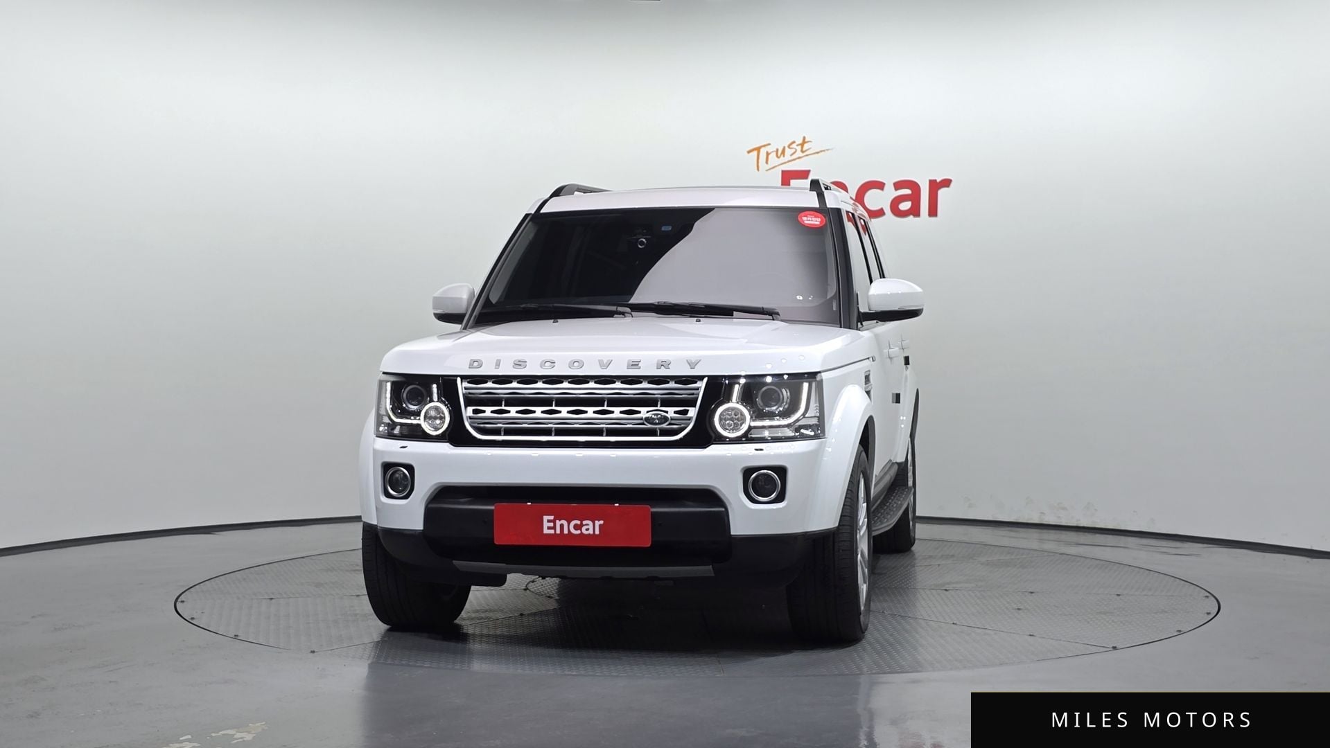 Land Rover Discovery 2015 — миниатюра 3