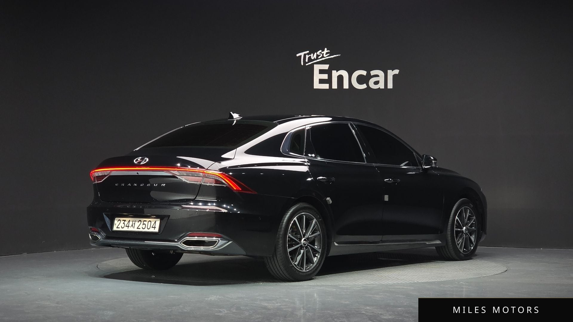 Hyundai Grandeur 2023 — миниатюра 2