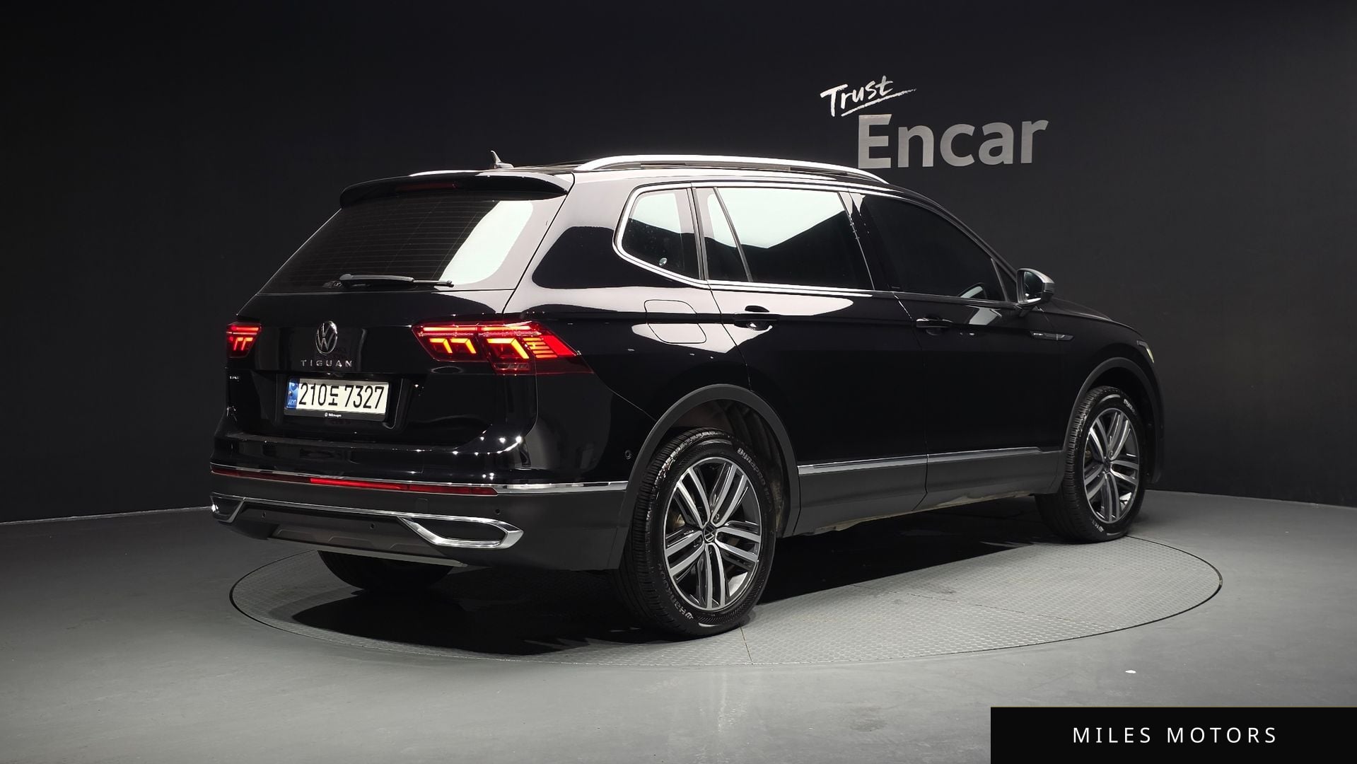 Volkswagen Tiguan 2023 — миниатюра 2
