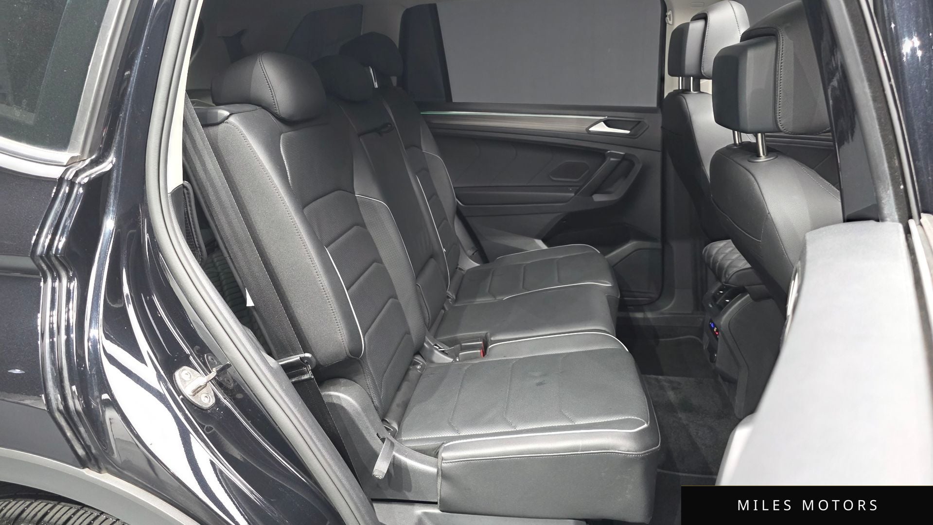 Volkswagen Tiguan 2023 — миниатюра 12