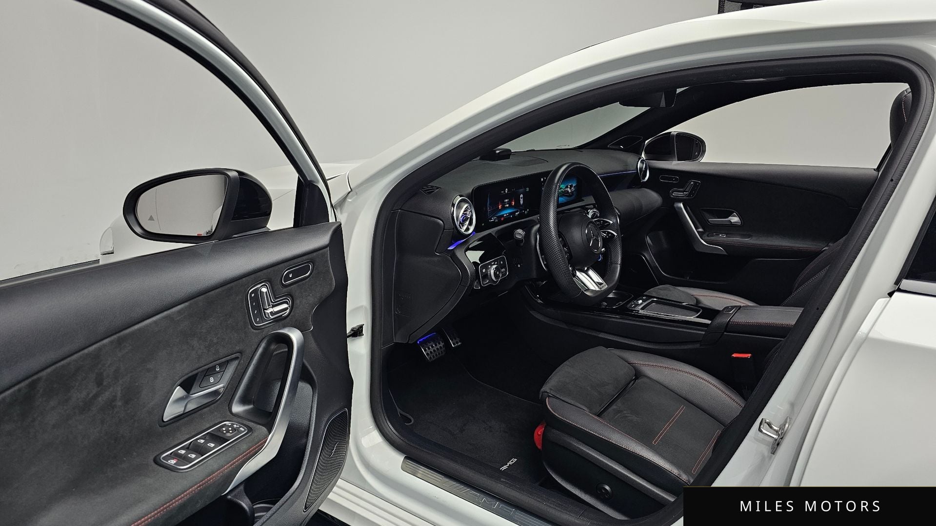 Mercedes-Benz A-Class W177 2025 — миниатюра 12