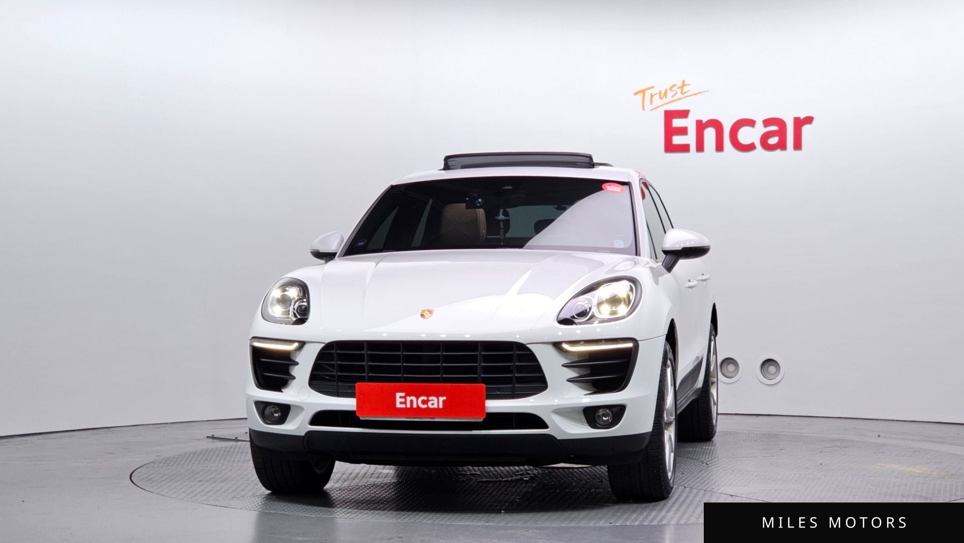 Porsche Macan 2018 — миниатюра 3