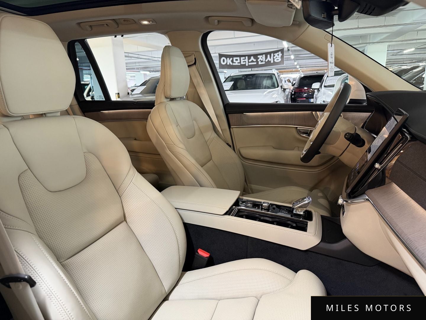Volvo XC90 2026 — миниатюра 10