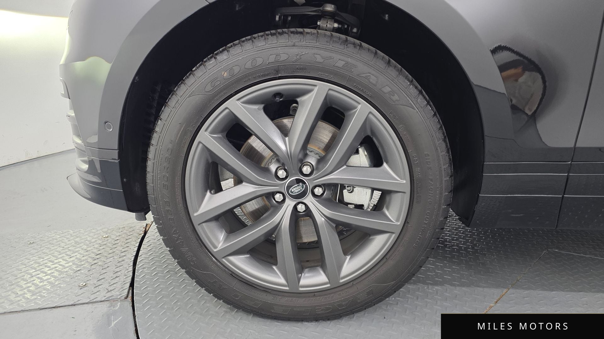 Land Rover Range Rover Velar 2026 — миниатюра 5