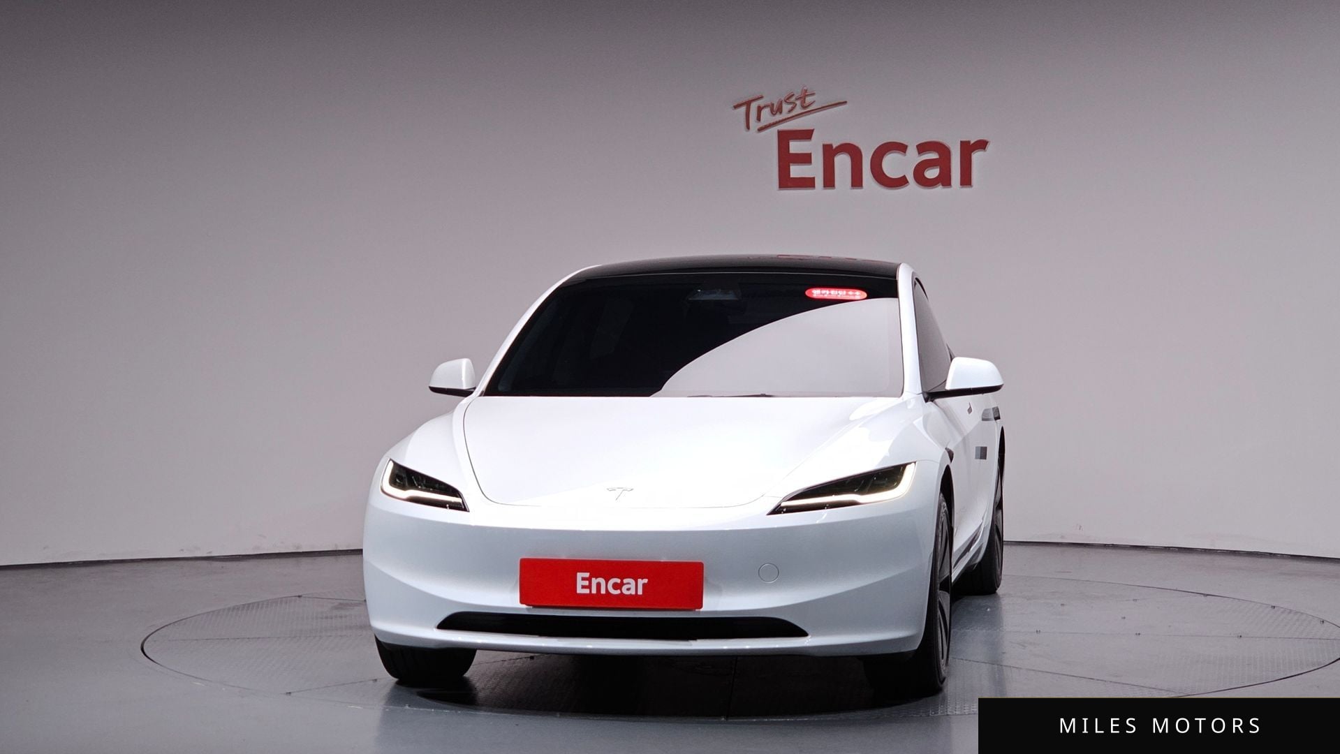 Tesla Model 3 2024 — миниатюра 2