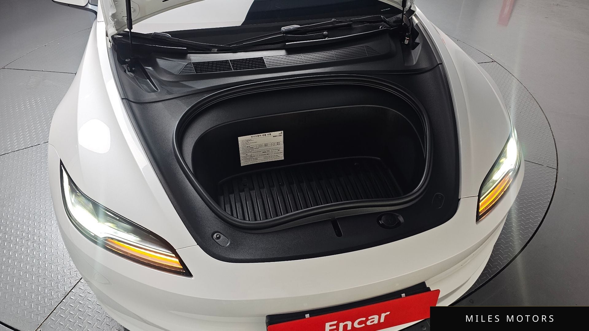Tesla Model 3 2024 — миниатюра 5