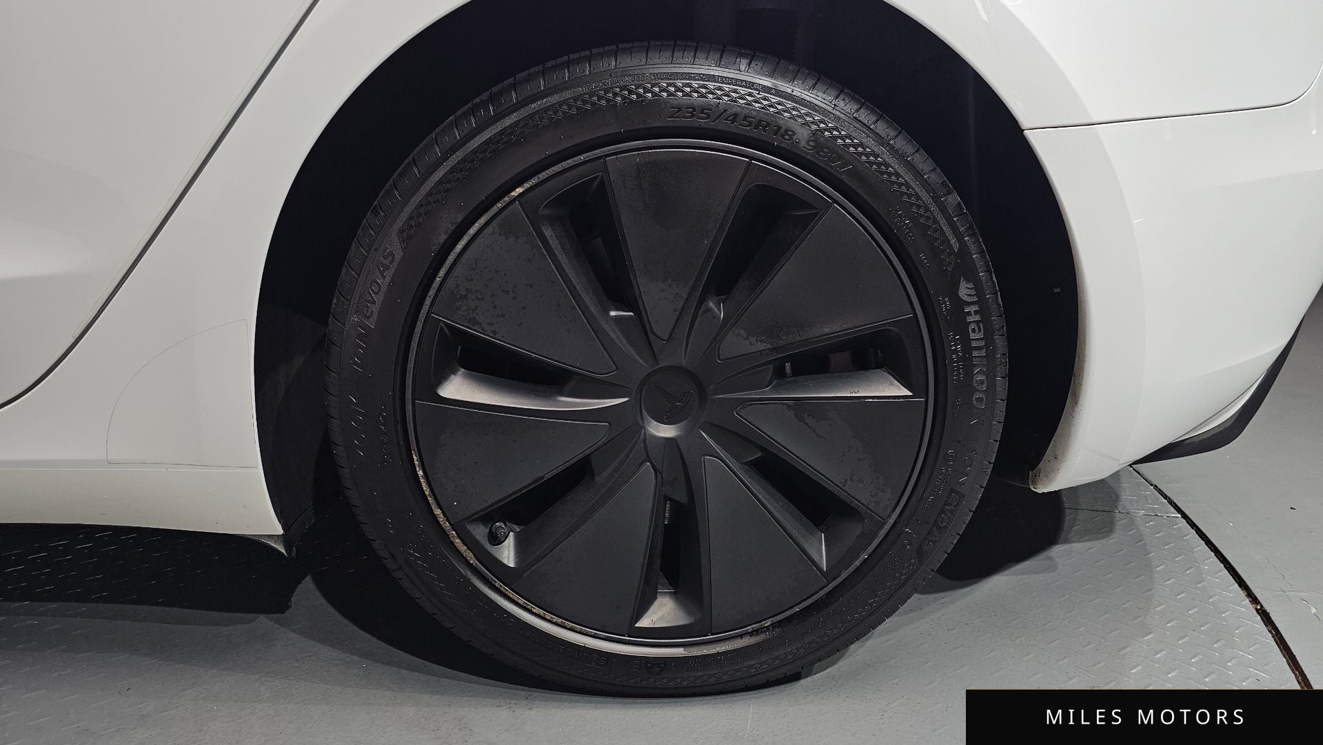 Tesla Model 3 2024 — миниатюра 6