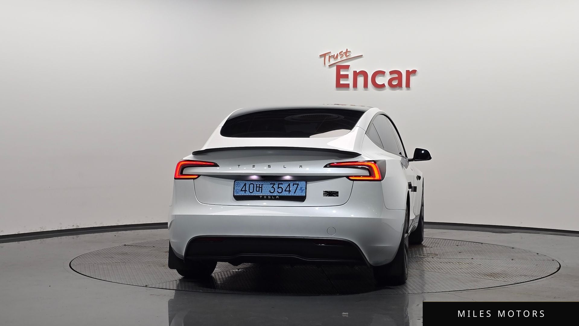 Tesla Model 3 2026 — миниатюра 3