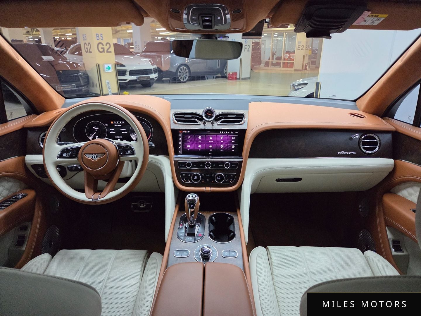Bentley Bentayga 2023 — миниатюра 9