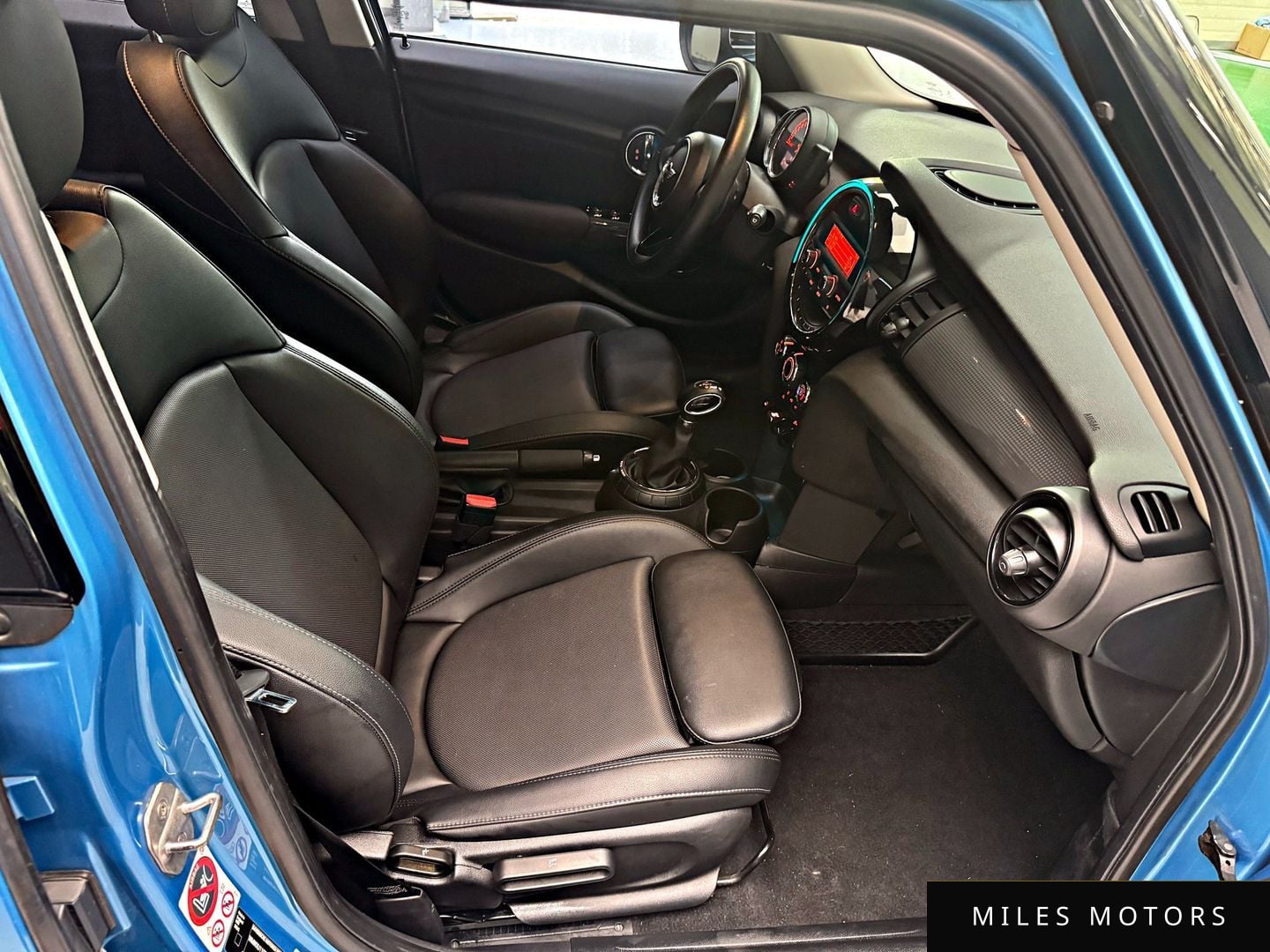 MINI Cooper 2017 — миниатюра 10