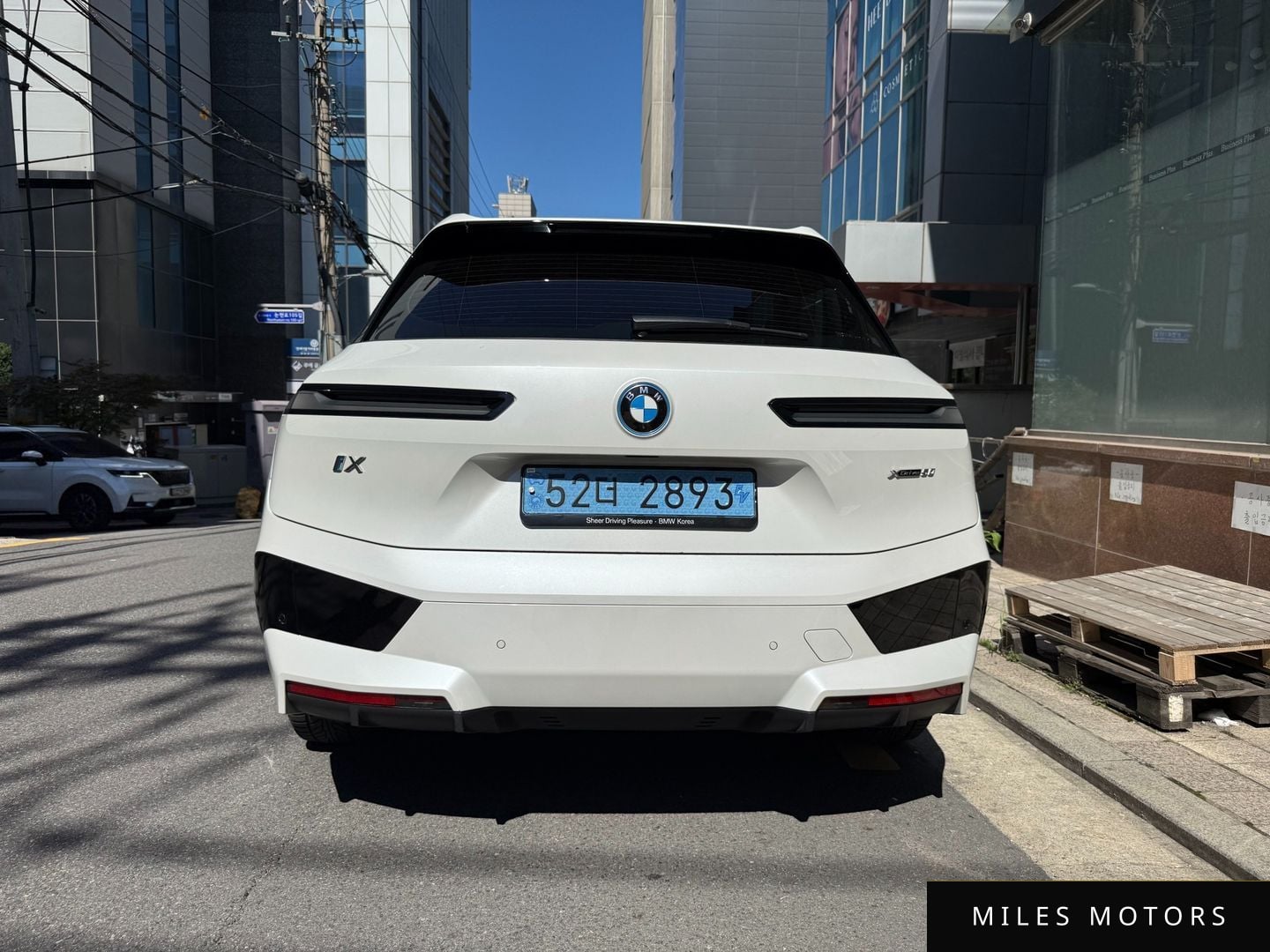 BMW iX 2023 — миниатюра 4