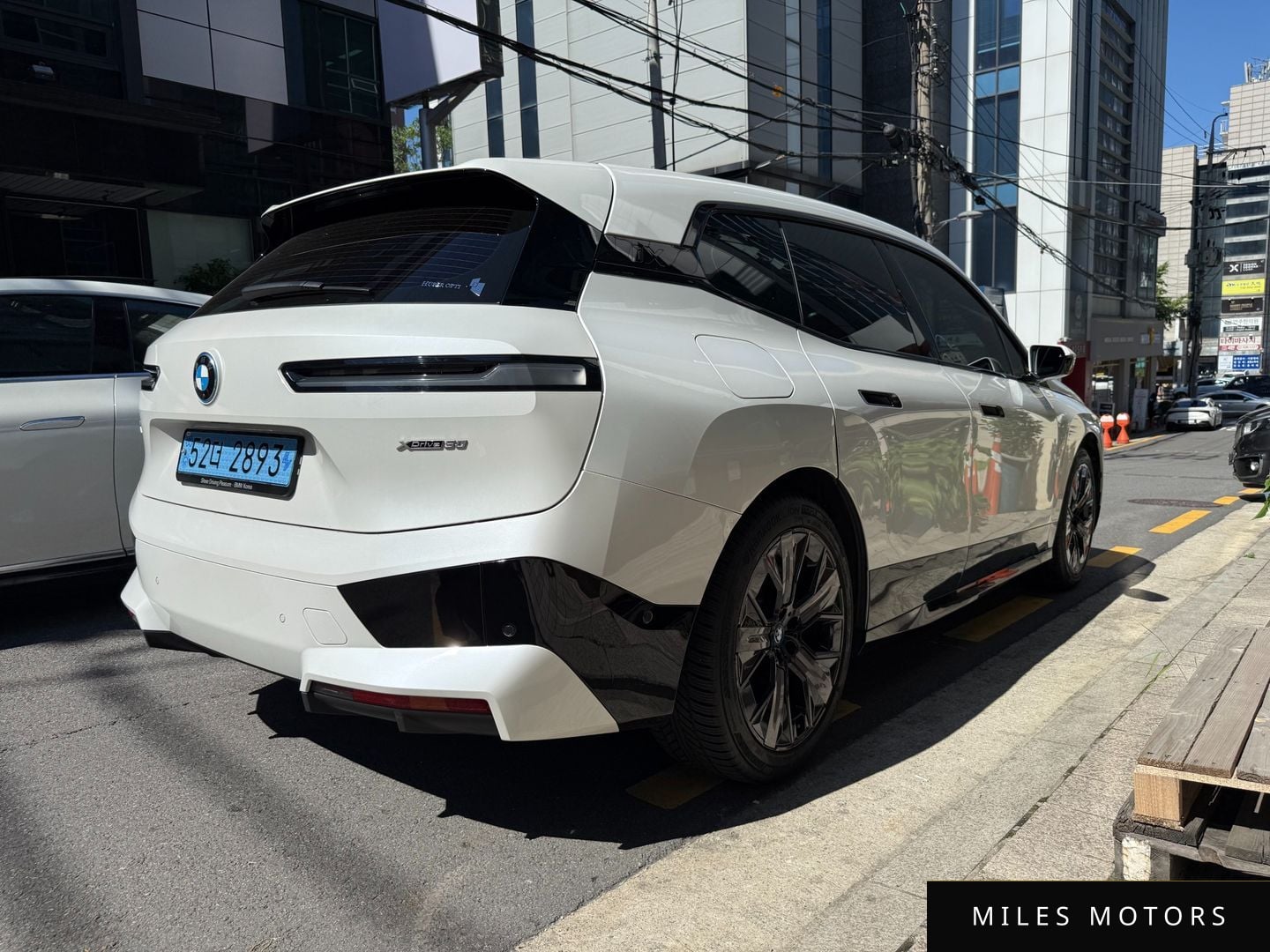 BMW iX 2023 — миниатюра 6