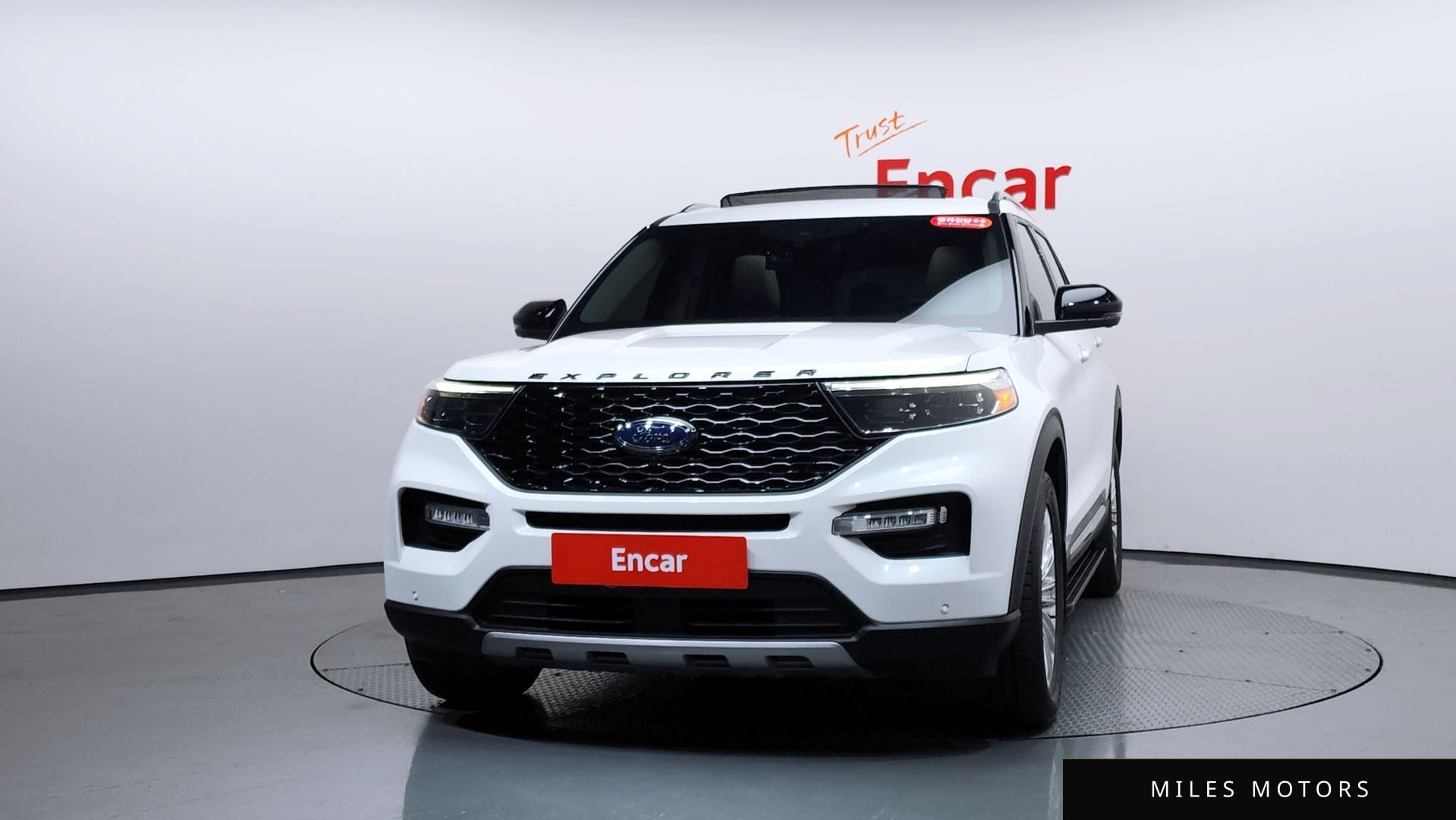 Ford Explorer 2020 — миниатюра 2