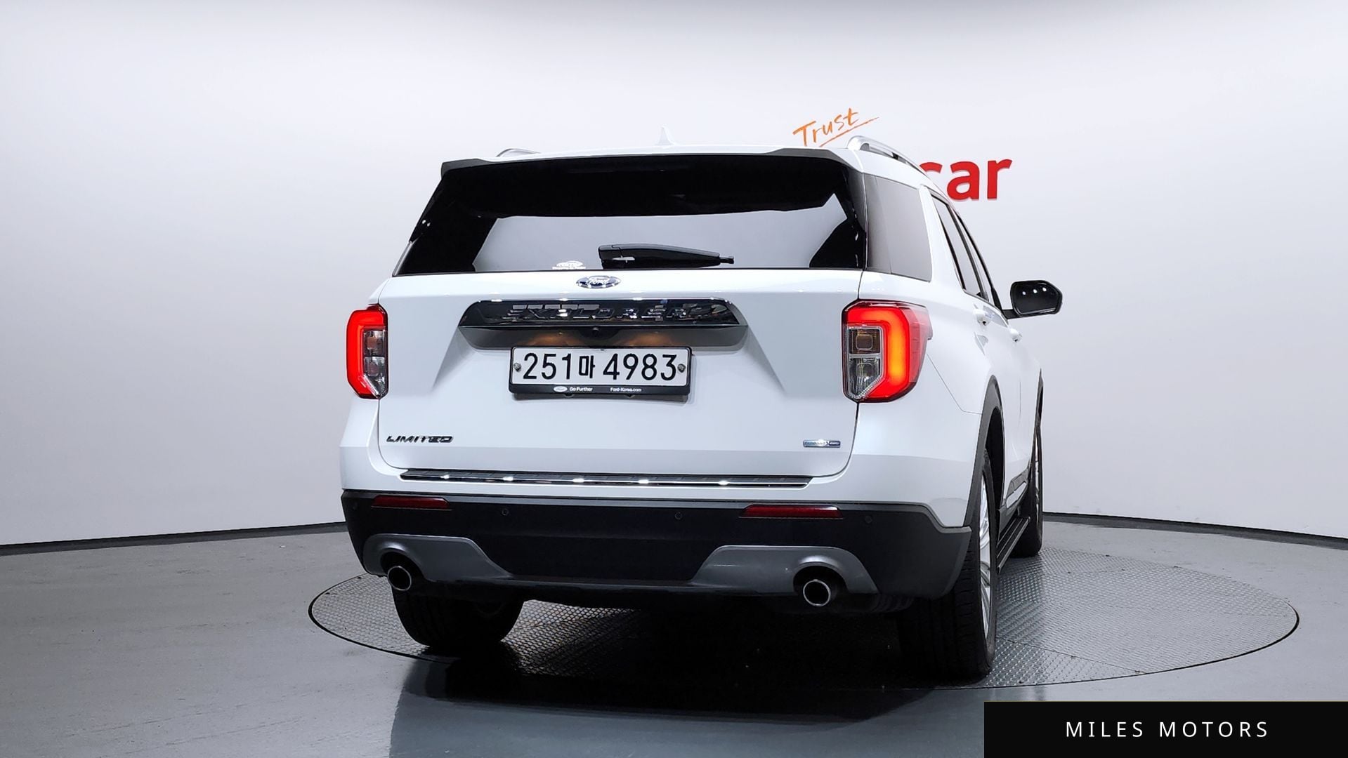 Ford Explorer 2020 — миниатюра 3