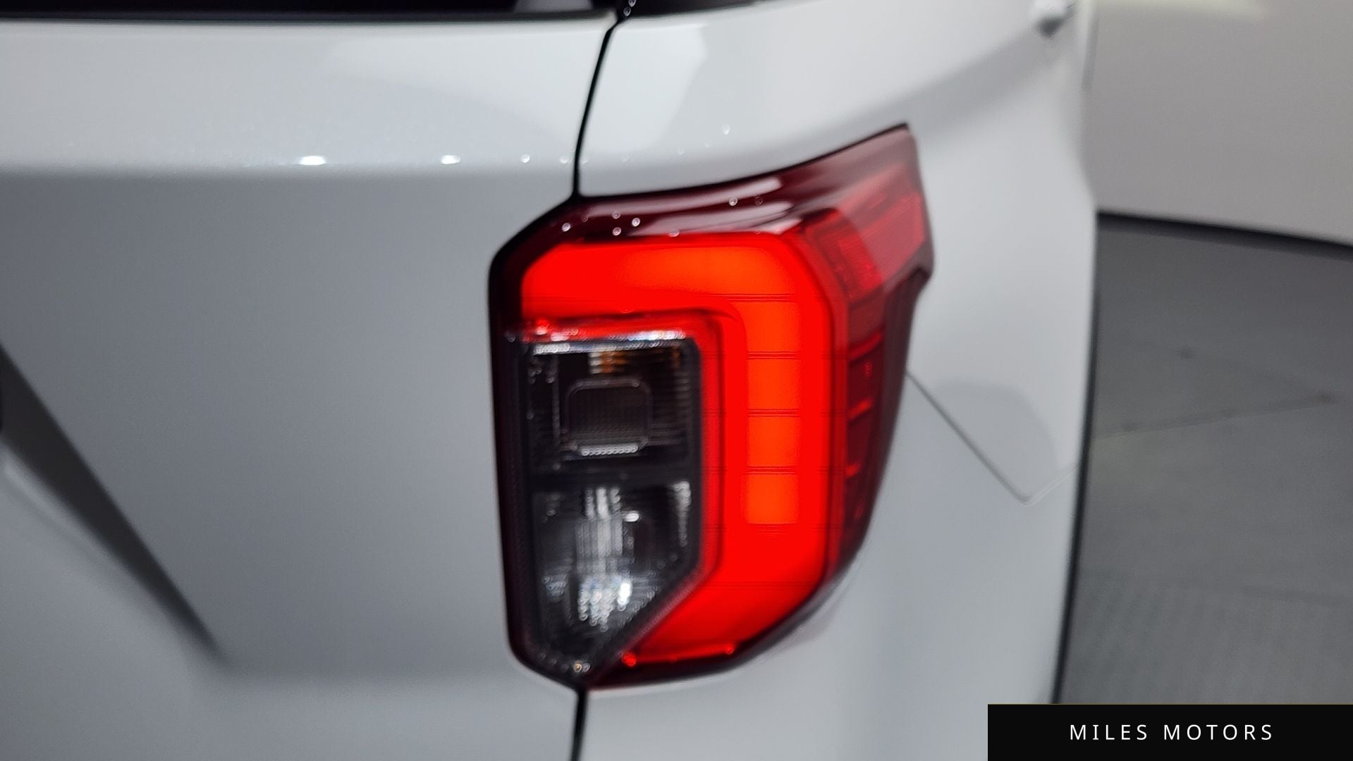 Ford Explorer 2020 — миниатюра 8