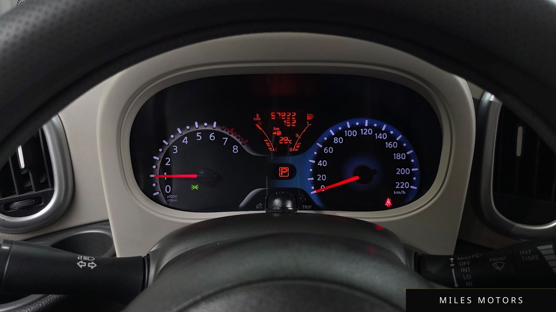 Nissan Cube 2013 — миниатюра 8