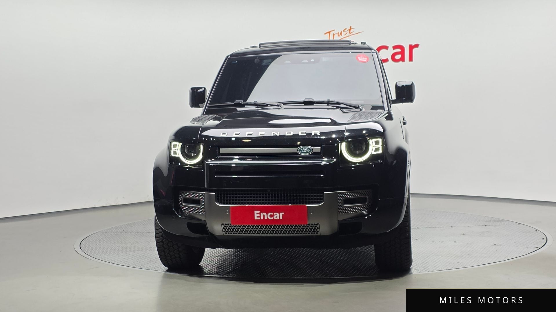 Land Rover Defender 2025 — миниатюра 3