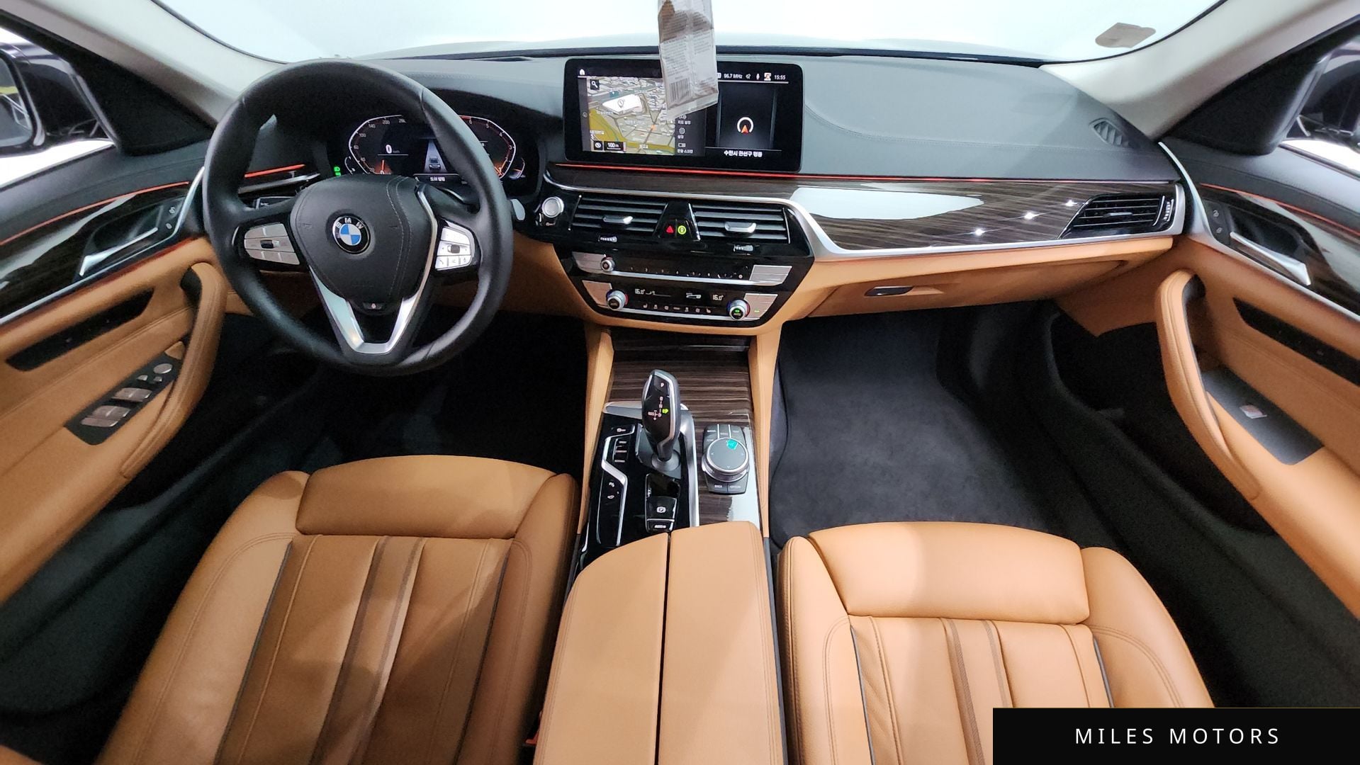 BMW 5 Series (G30) 2021 — миниатюра 10