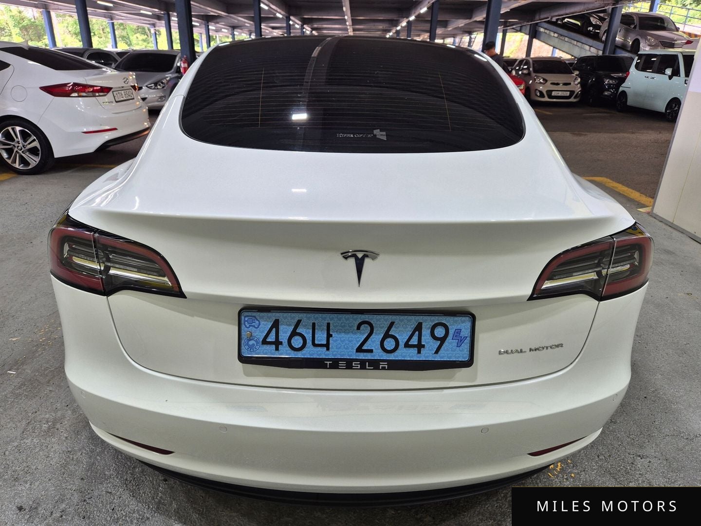 Tesla Model 3 2022 — миниатюра 6
