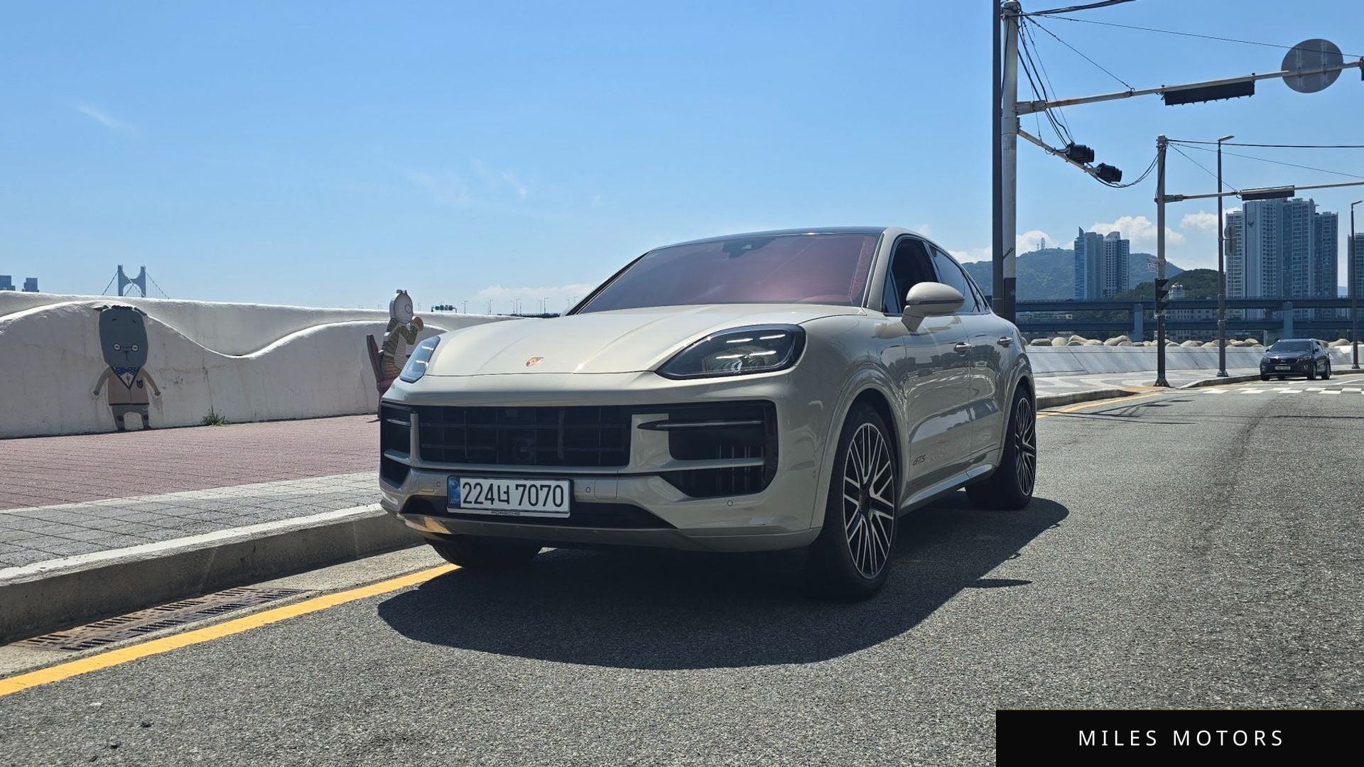 Porsche Cayenne 2025 — миниатюра 7