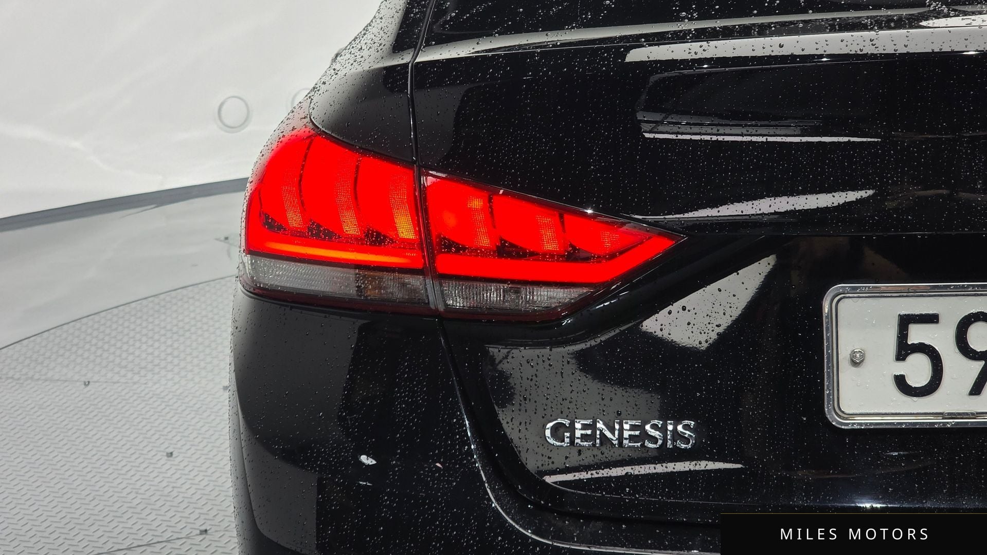 Hyundai Genesis 2016 — миниатюра 9