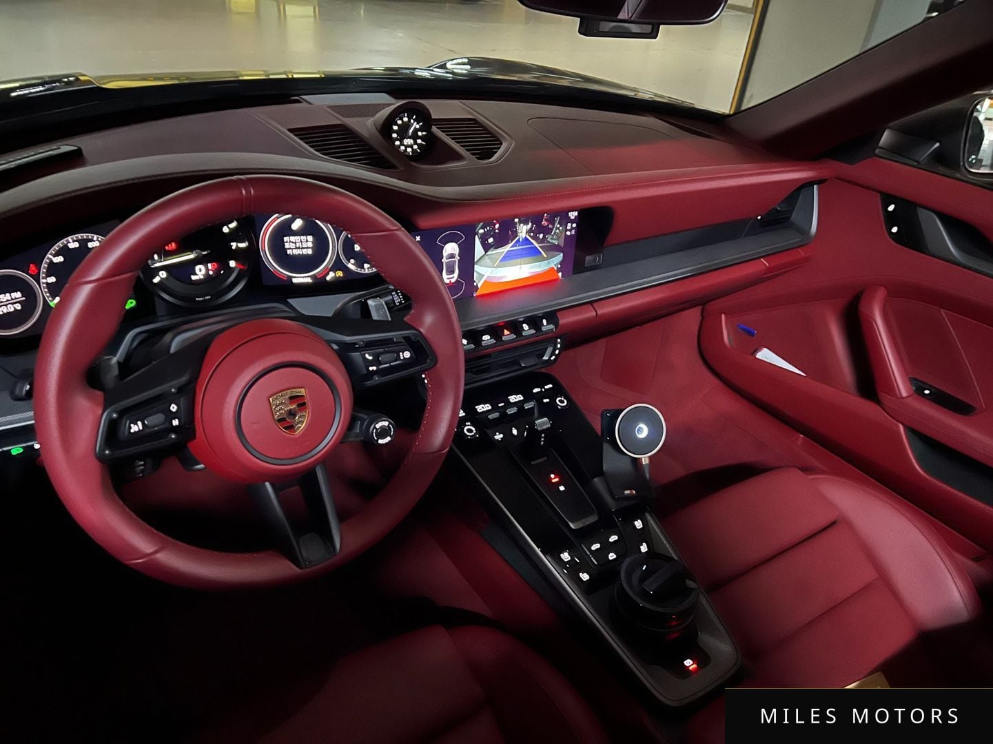 Porsche 911 (992) 2024 — миниатюра 5