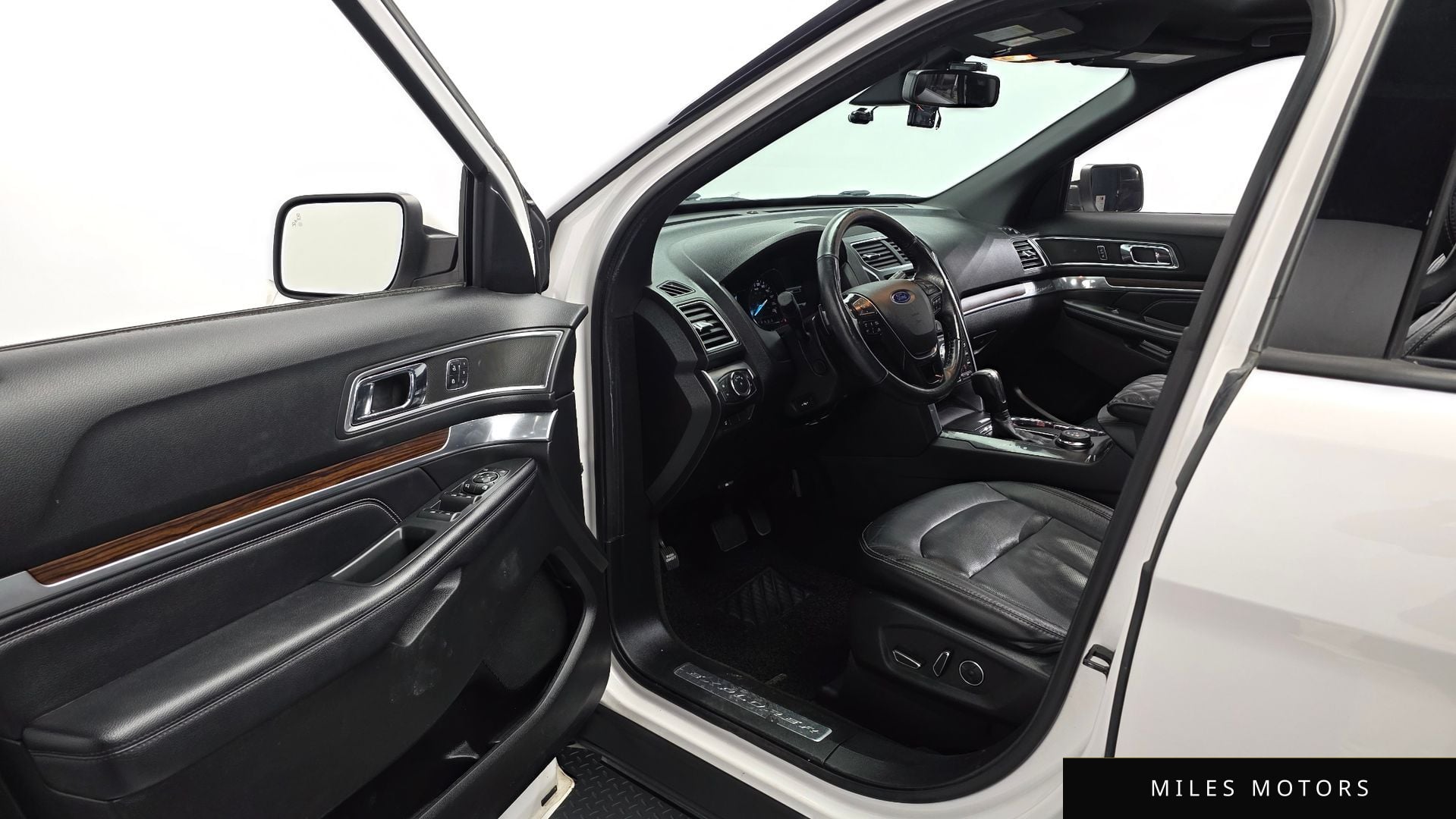 Ford Explorer 2017 — миниатюра 10
