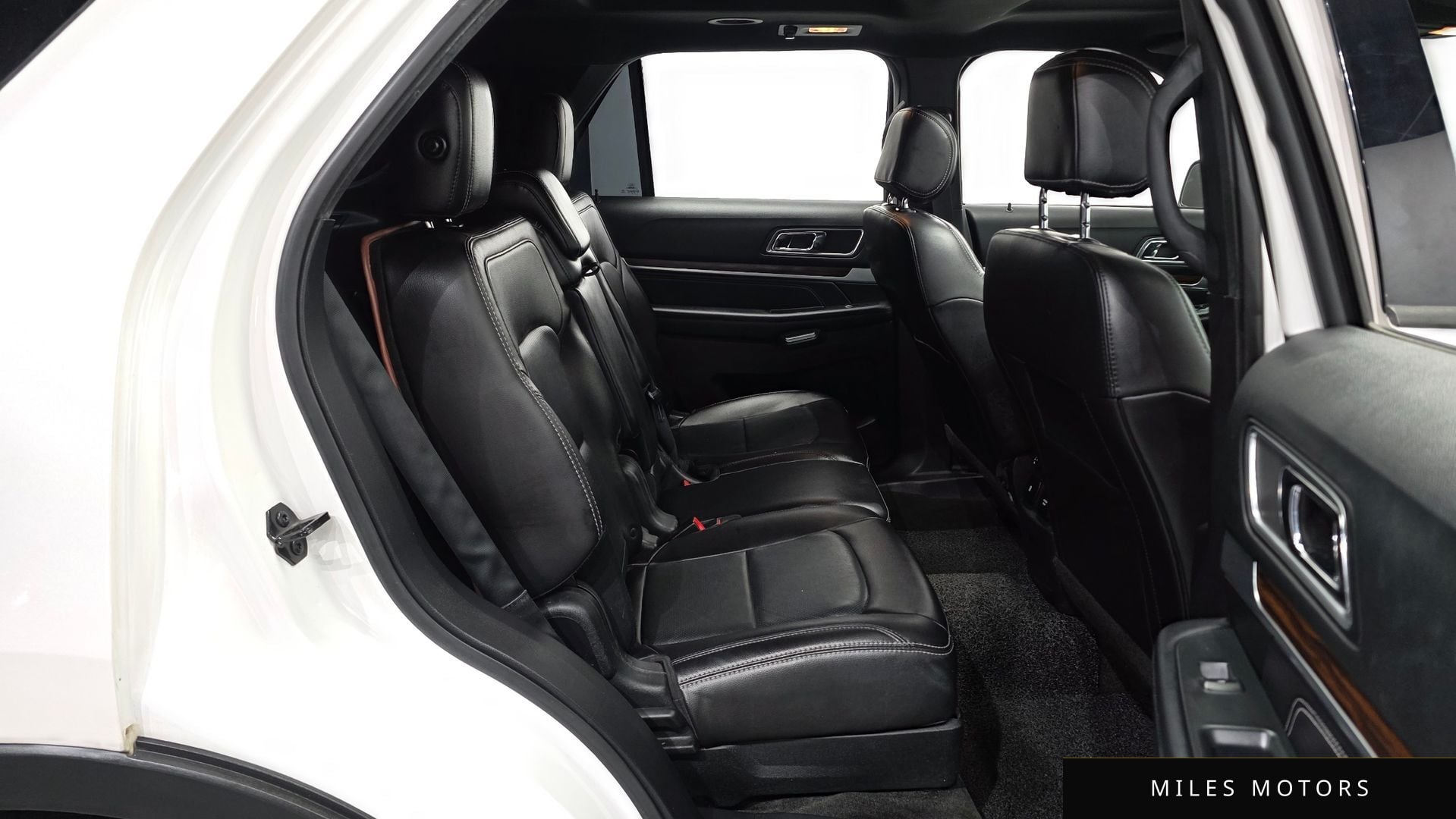 Ford Explorer 2017 — миниатюра 12